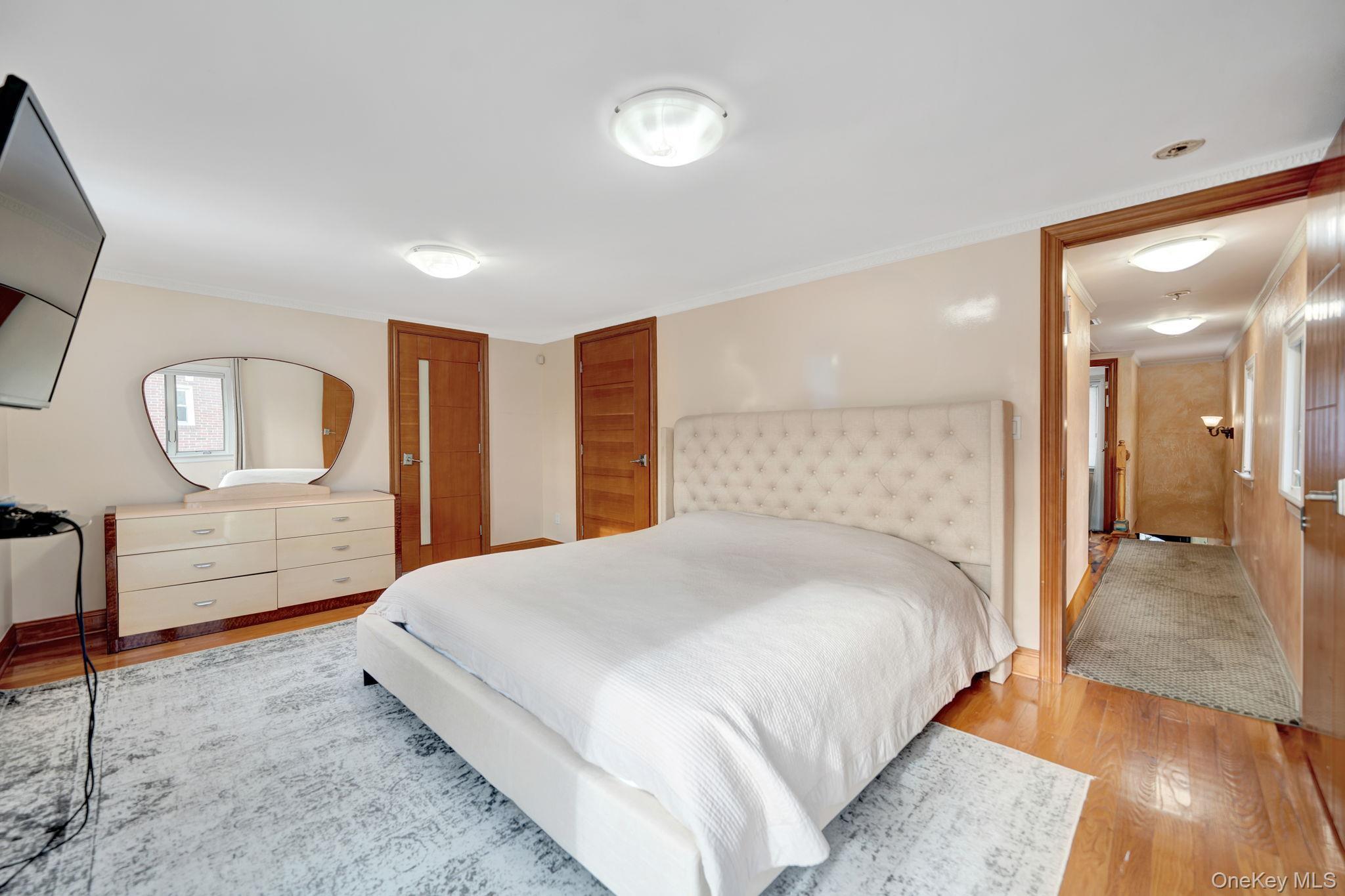 Single Family Mclaughlin  Queens, NY 11423, MLS-954986-26