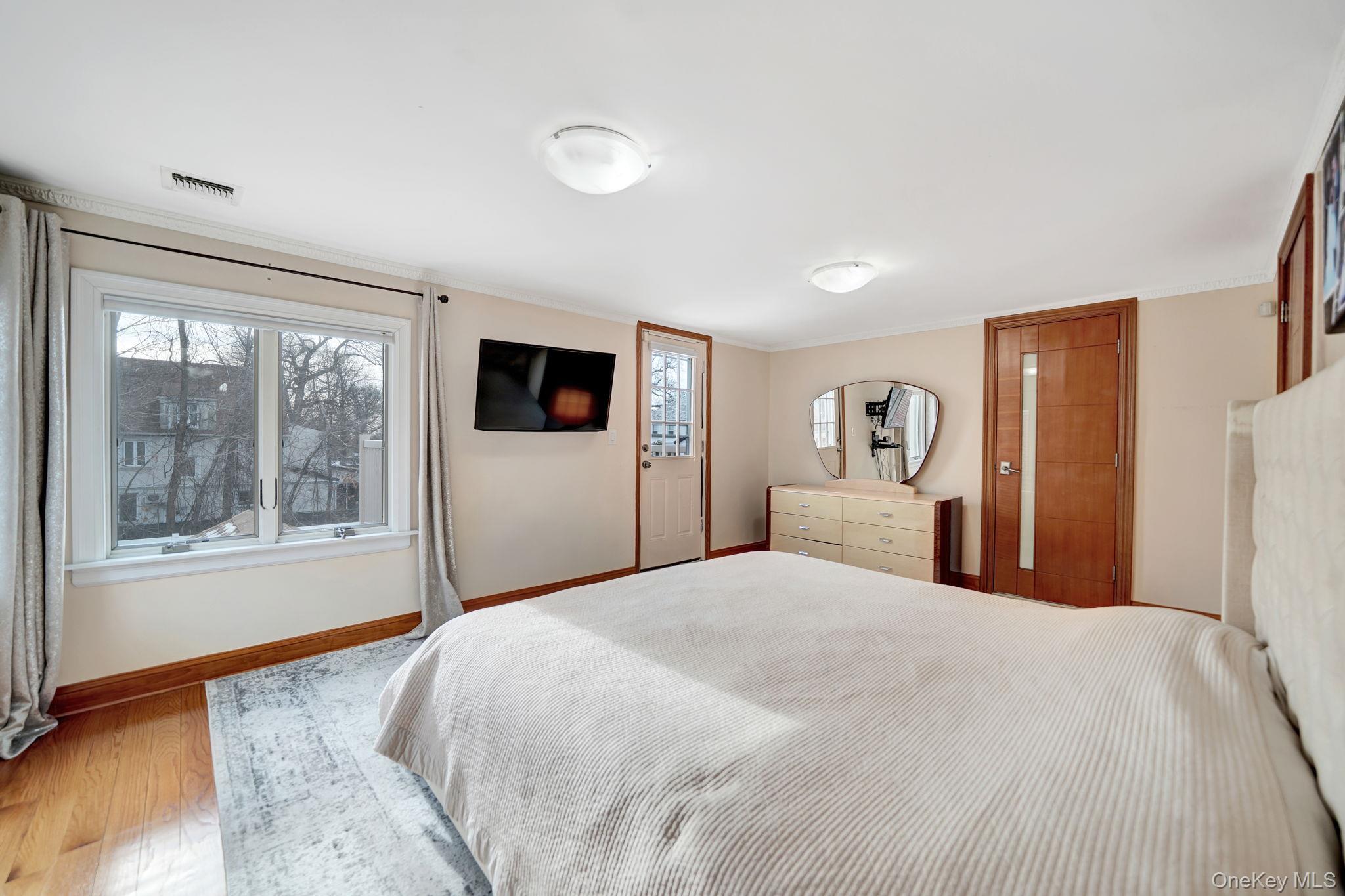 Single Family Mclaughlin  Queens, NY 11423, MLS-954986-27