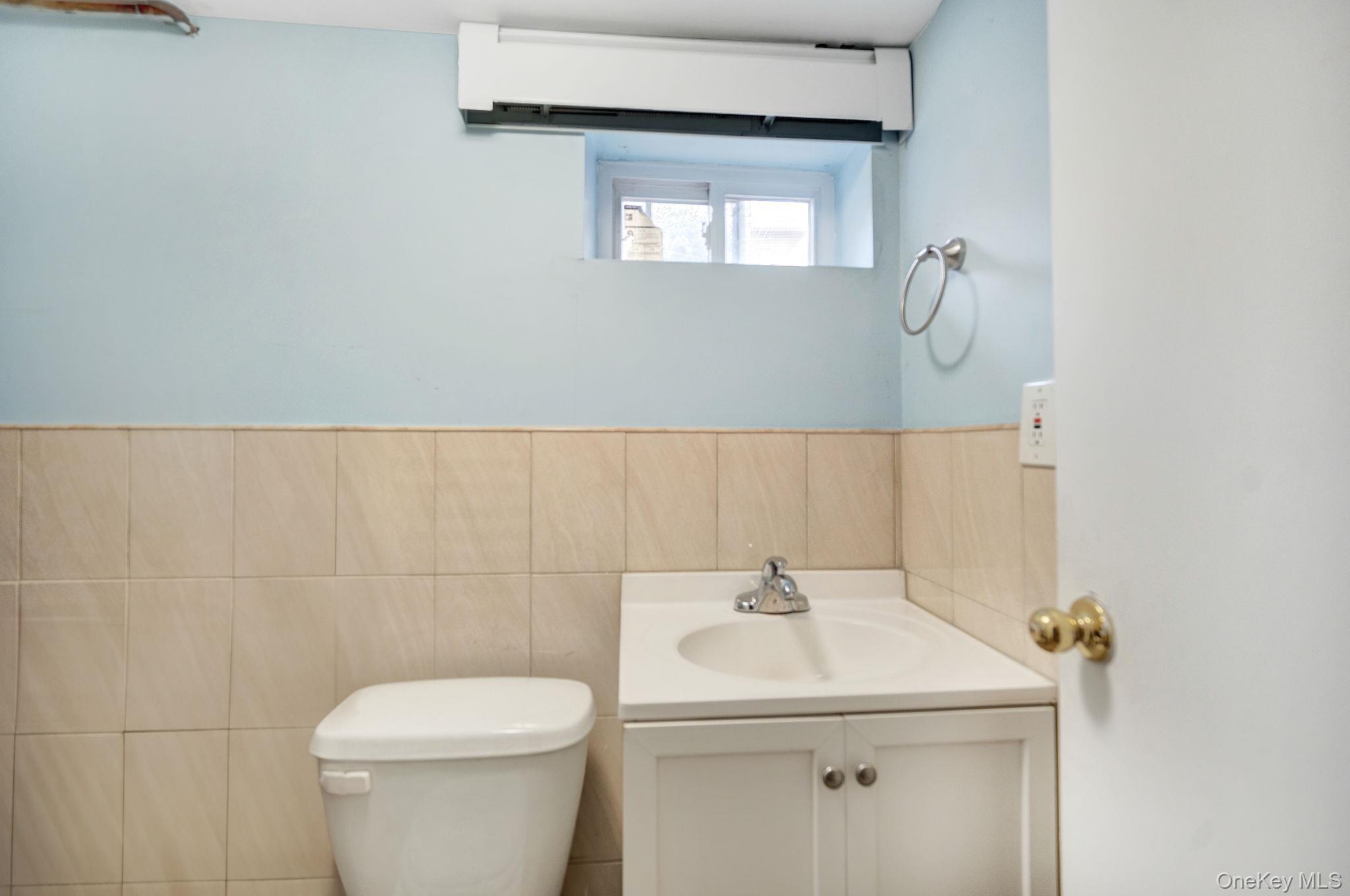 Single Family Mclaughlin  Queens, NY 11423, MLS-954986-37