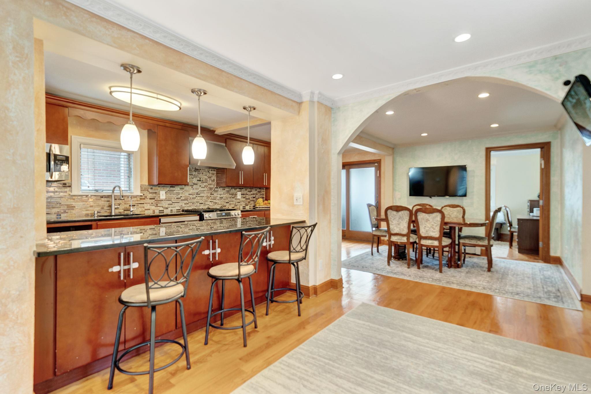 Single Family Mclaughlin  Queens, NY 11423, MLS-954986-38