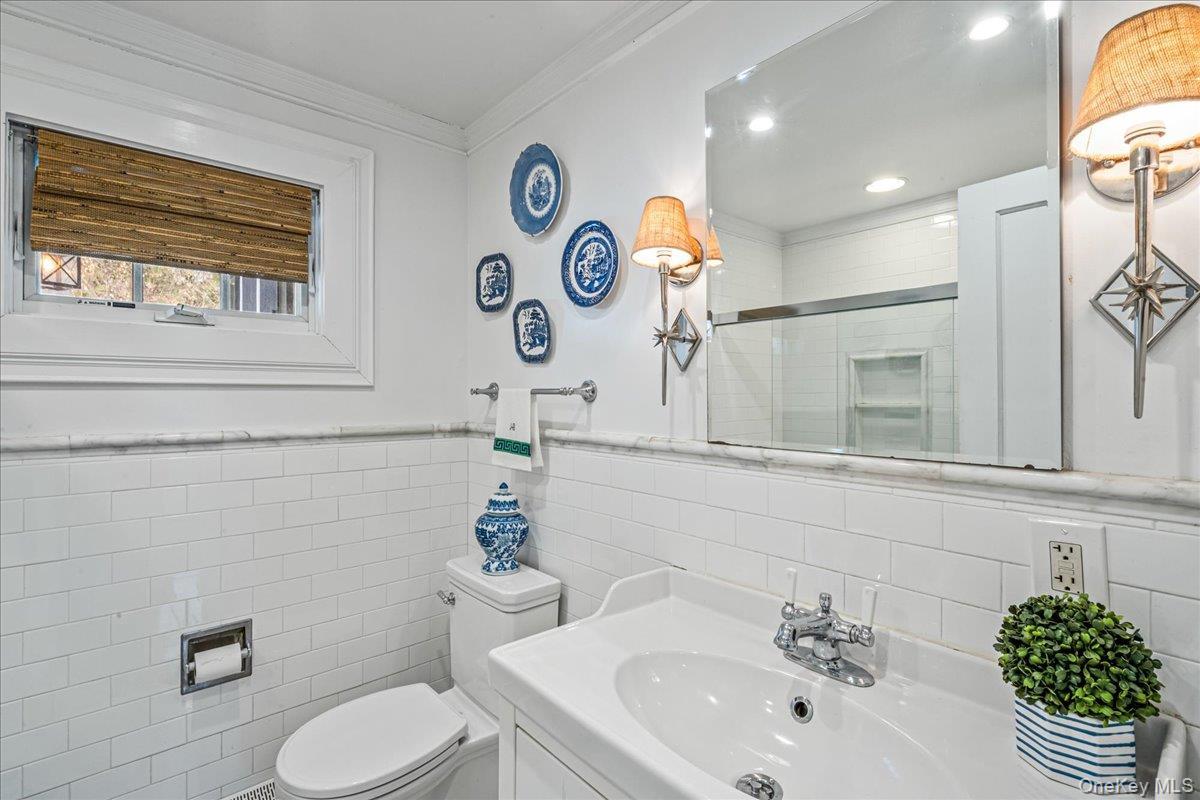 Single Family Harborview Drive Suffolk County, NY 11768, MLS-954989-22