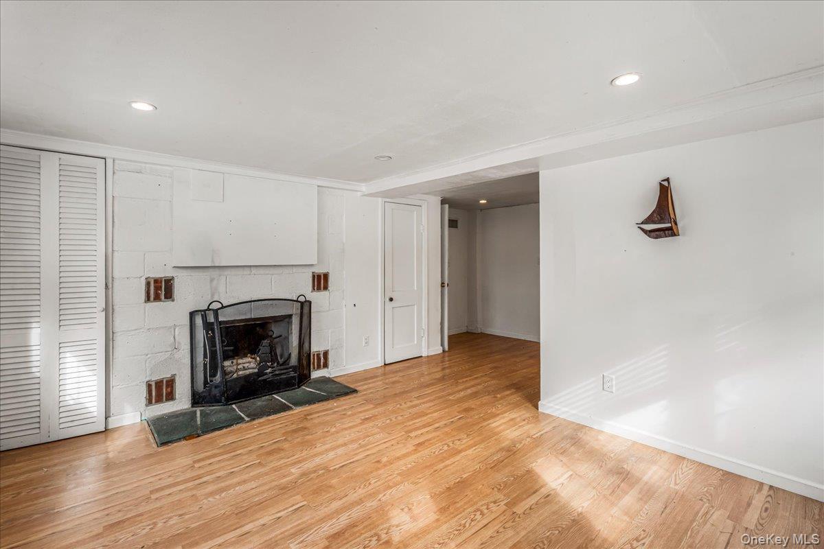 Single Family Harborview Drive Suffolk County, NY 11768, MLS-954989-31