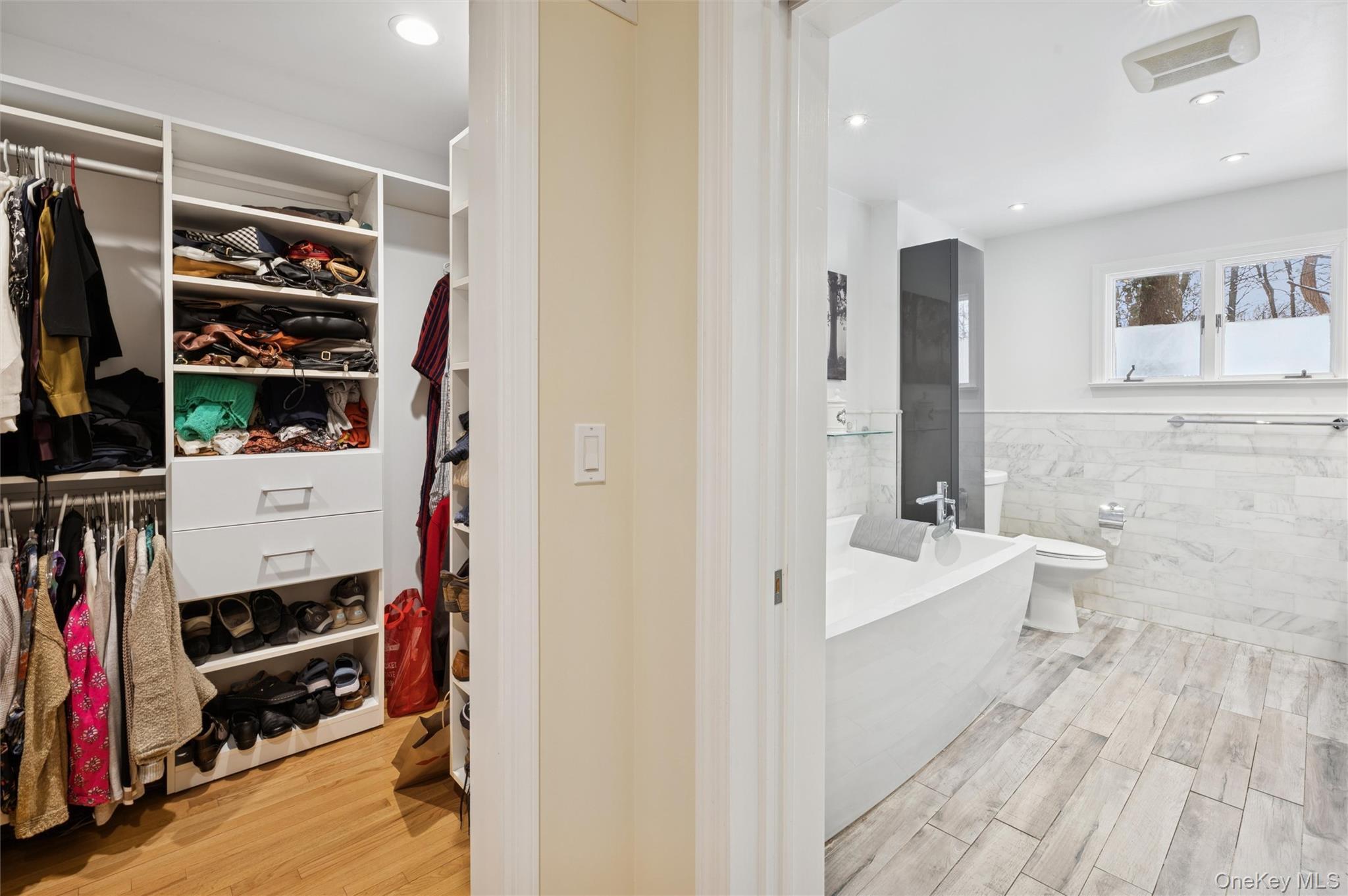 Single Family 254th  Bronx, NY 10471, MLS-954990-40