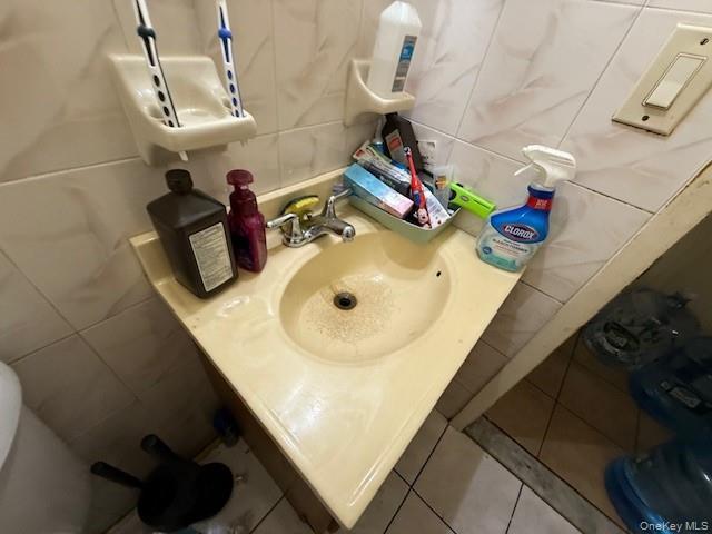 Single Family Clinton  Bronx, NY 10457, MLS-954995-4