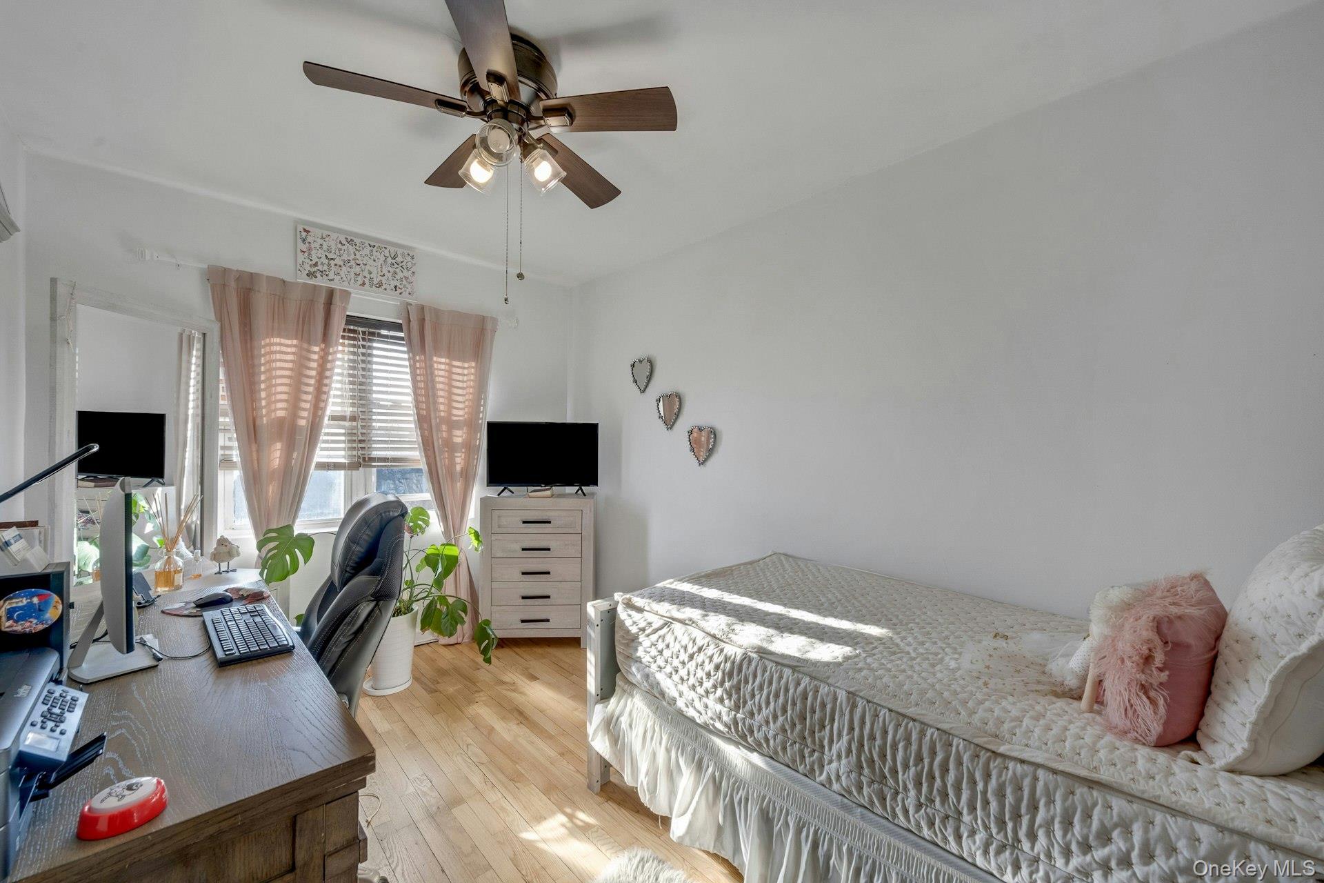 Single Family Revere  Bronx, NY 10465, MLS-955039-13