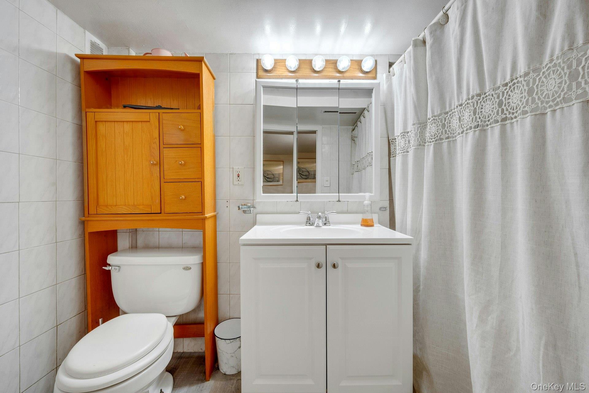 Single Family Revere  Bronx, NY 10465, MLS-955039-20