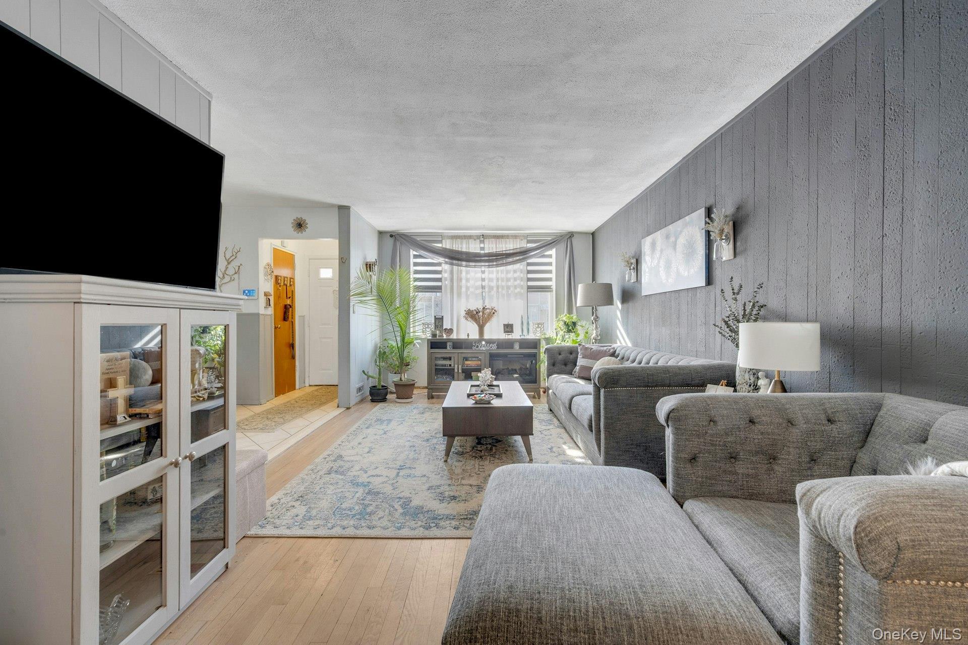 Single Family Revere  Bronx, NY 10465, MLS-955039-4