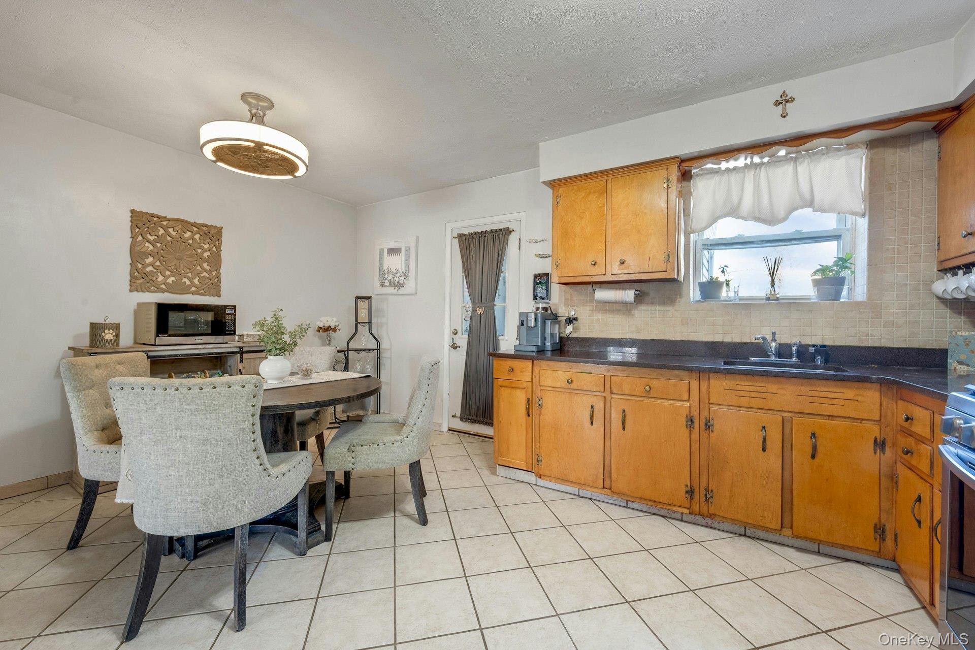 Single Family Revere  Bronx, NY 10465, MLS-955039-7