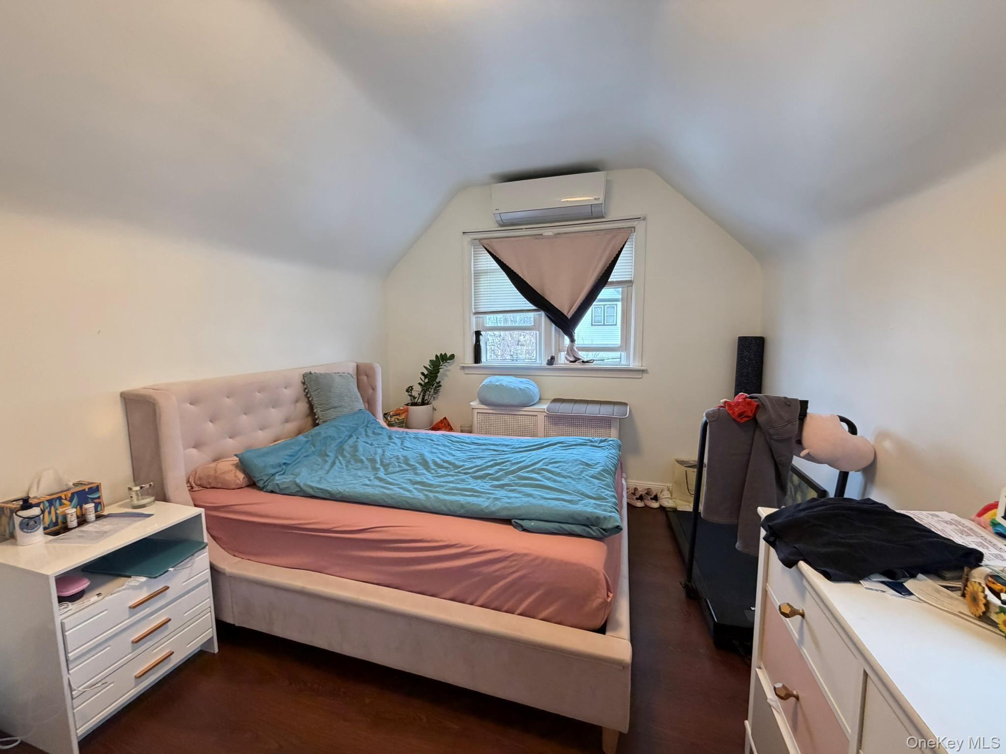 Single Family 213th  Queens, NY 11364, MLS-955047-6