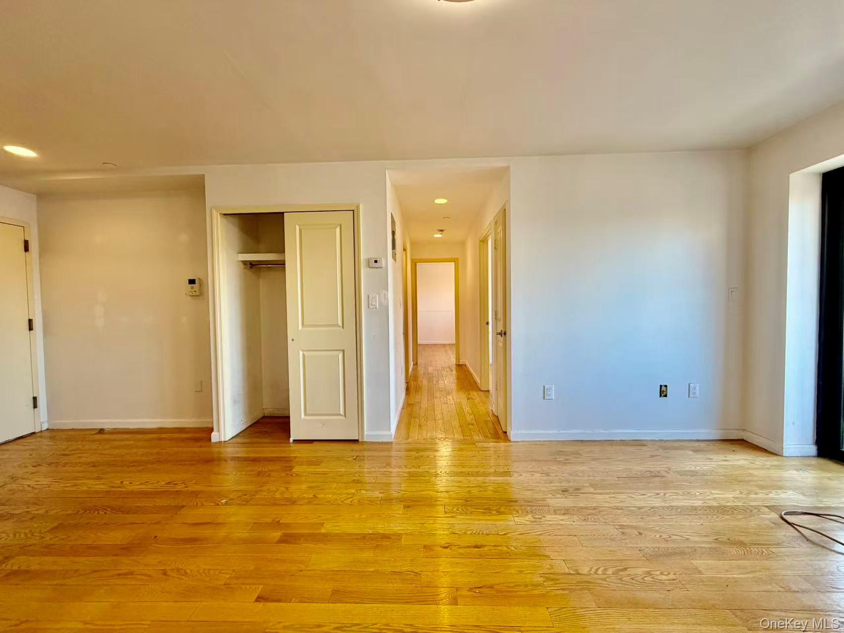 Condo Whitney  Queens, NY 11373, MLS-955068-10