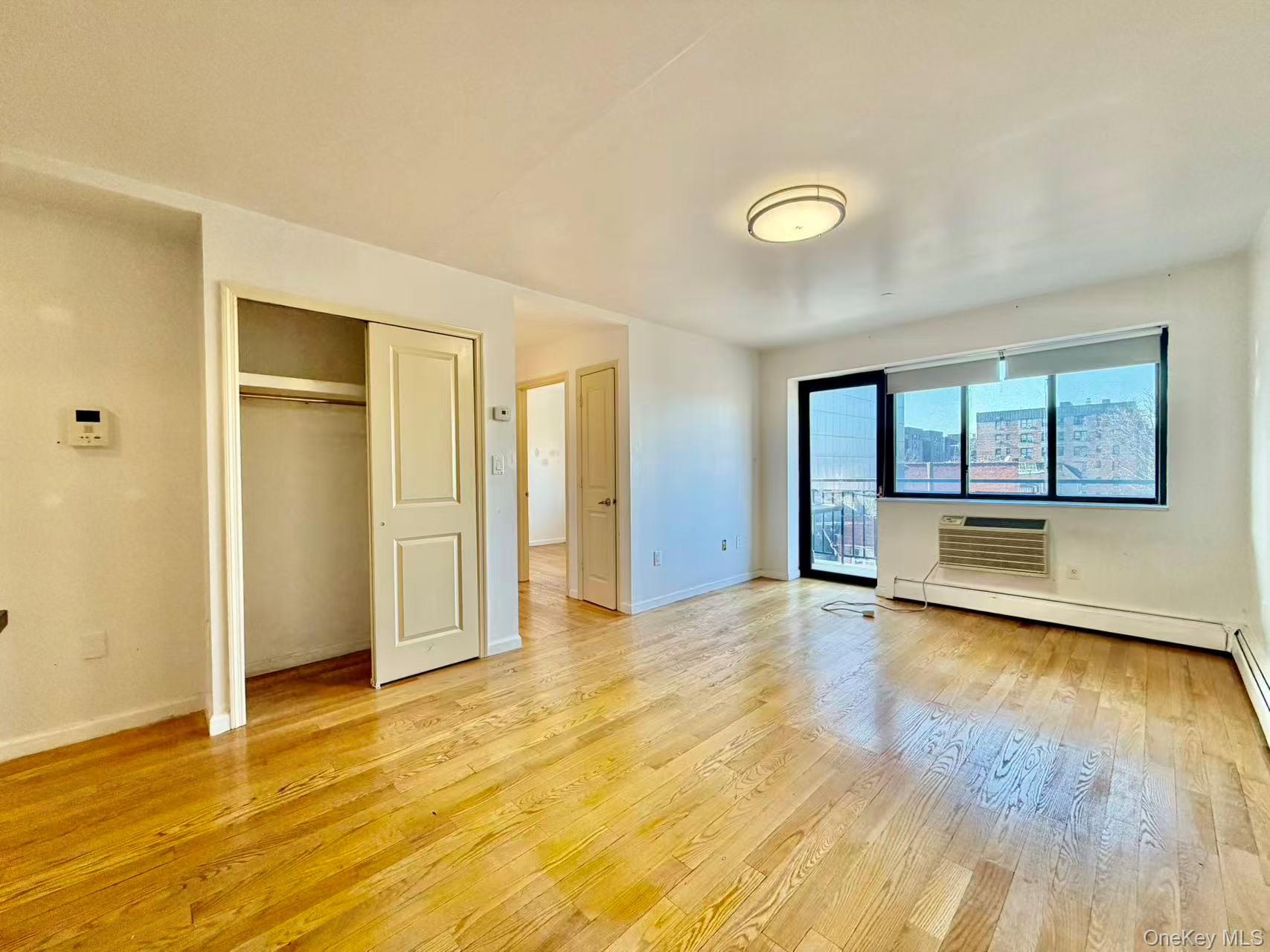 Condo Whitney  Queens, NY 11373, MLS-955068-7