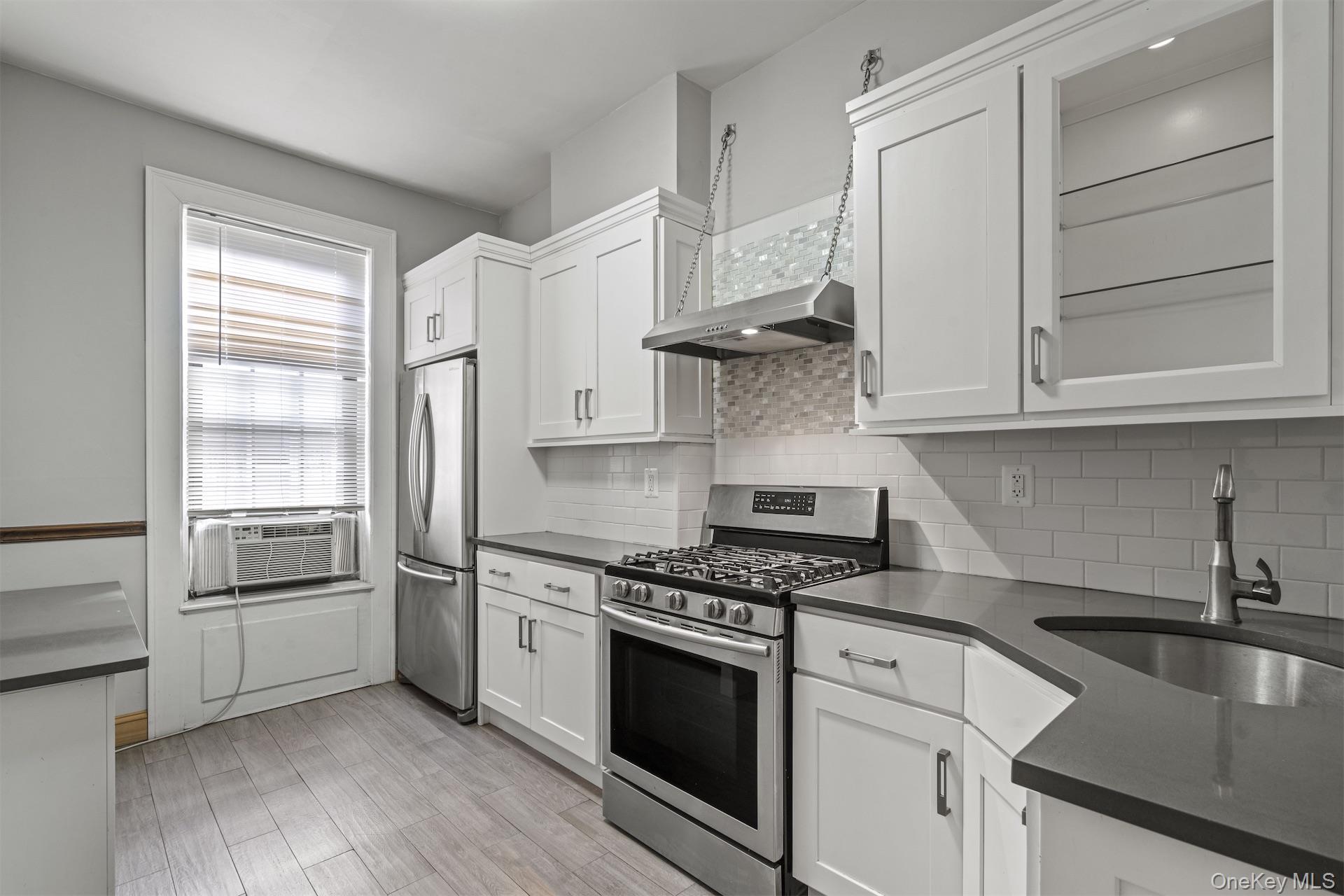 Single Family Decatur  Brooklyn, NY 11216, MLS-955075-25