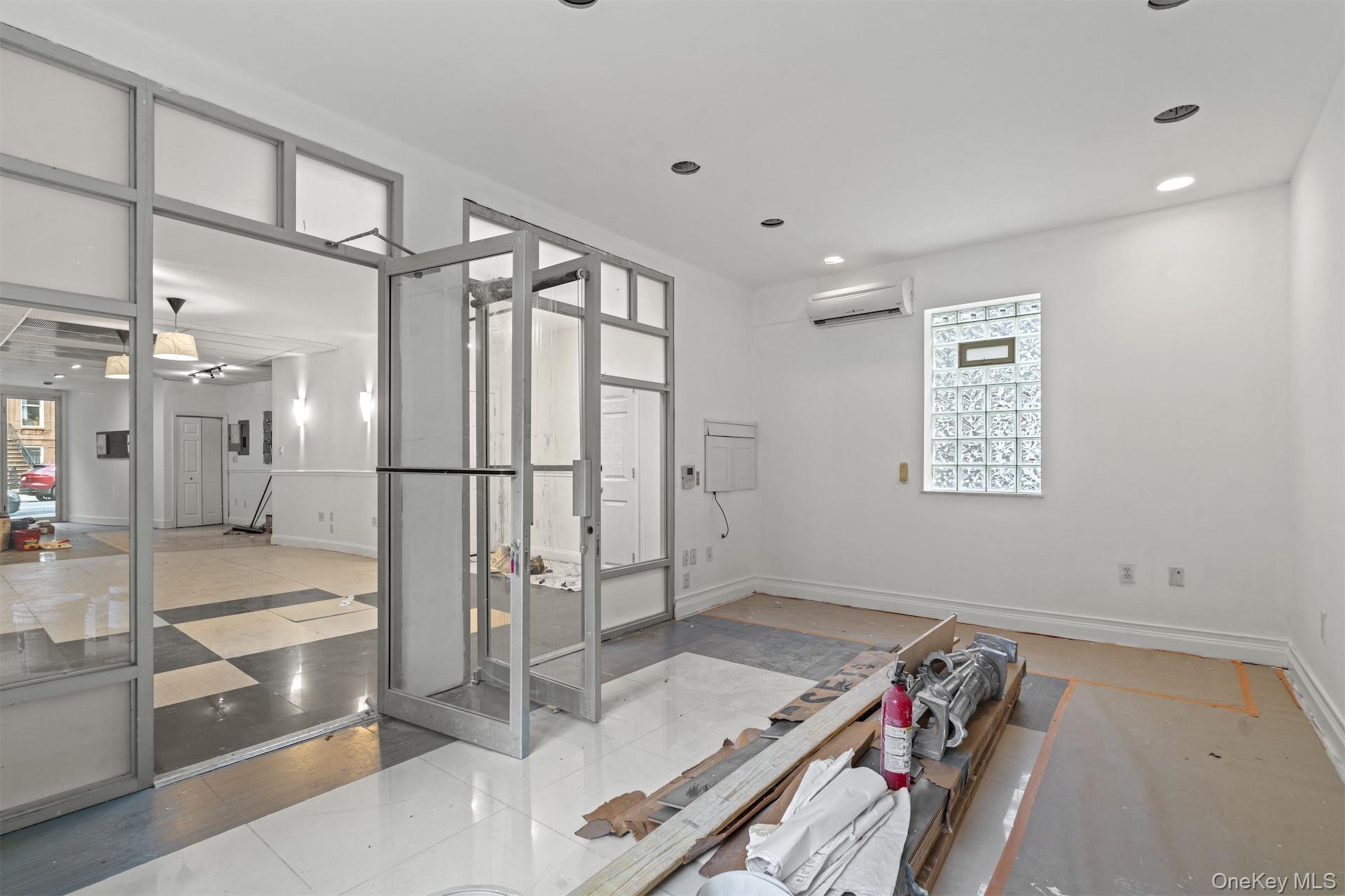 Single Family Decatur  Brooklyn, NY 11216, MLS-955075-31