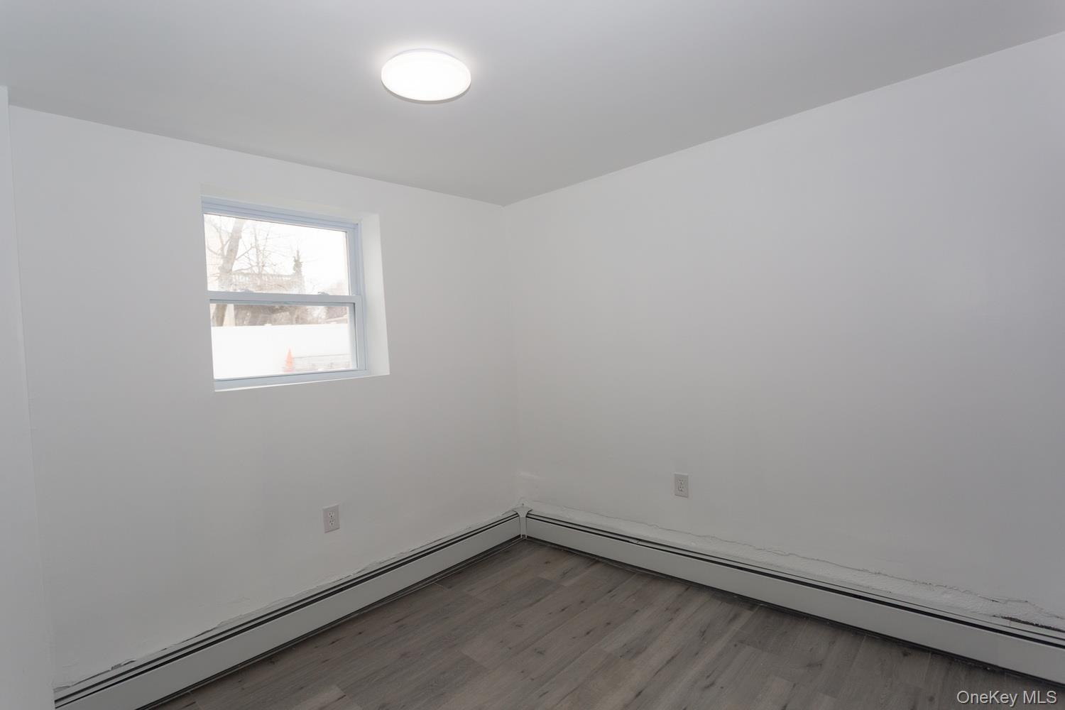 Single Family Walnut Suffolk County, NY 11798, MLS-955111-14