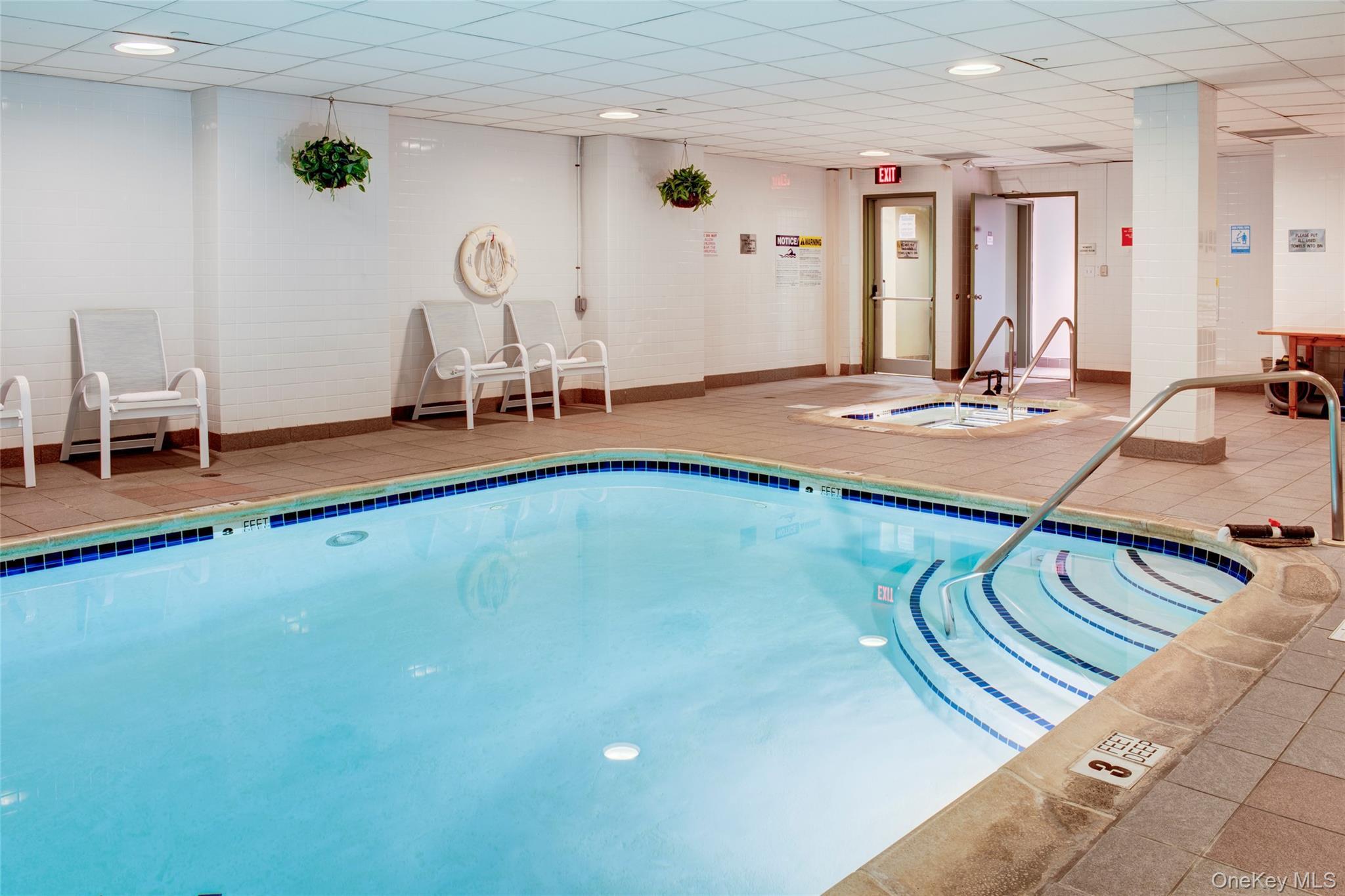 Condo Edgemere Suffolk County, NY 11954, MLS-955114-12