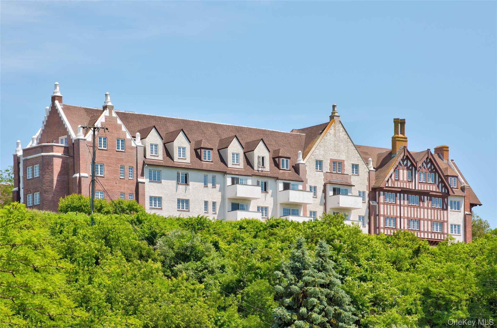 Condo Edgemere Suffolk County, NY 11954, MLS-955114-14