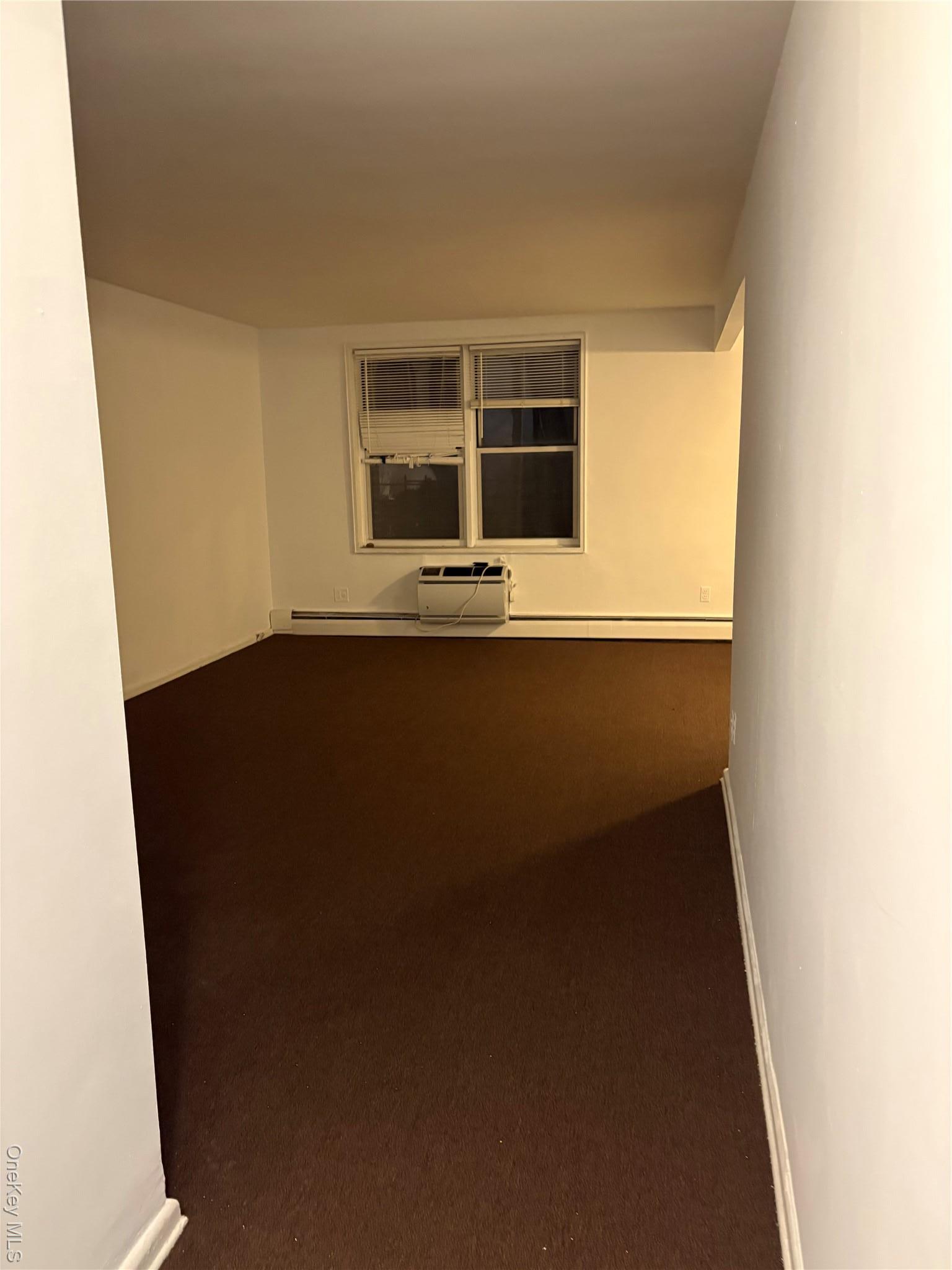 Apartment Cross Island Pkwy  Queens, NY 11357, MLS-955159-3