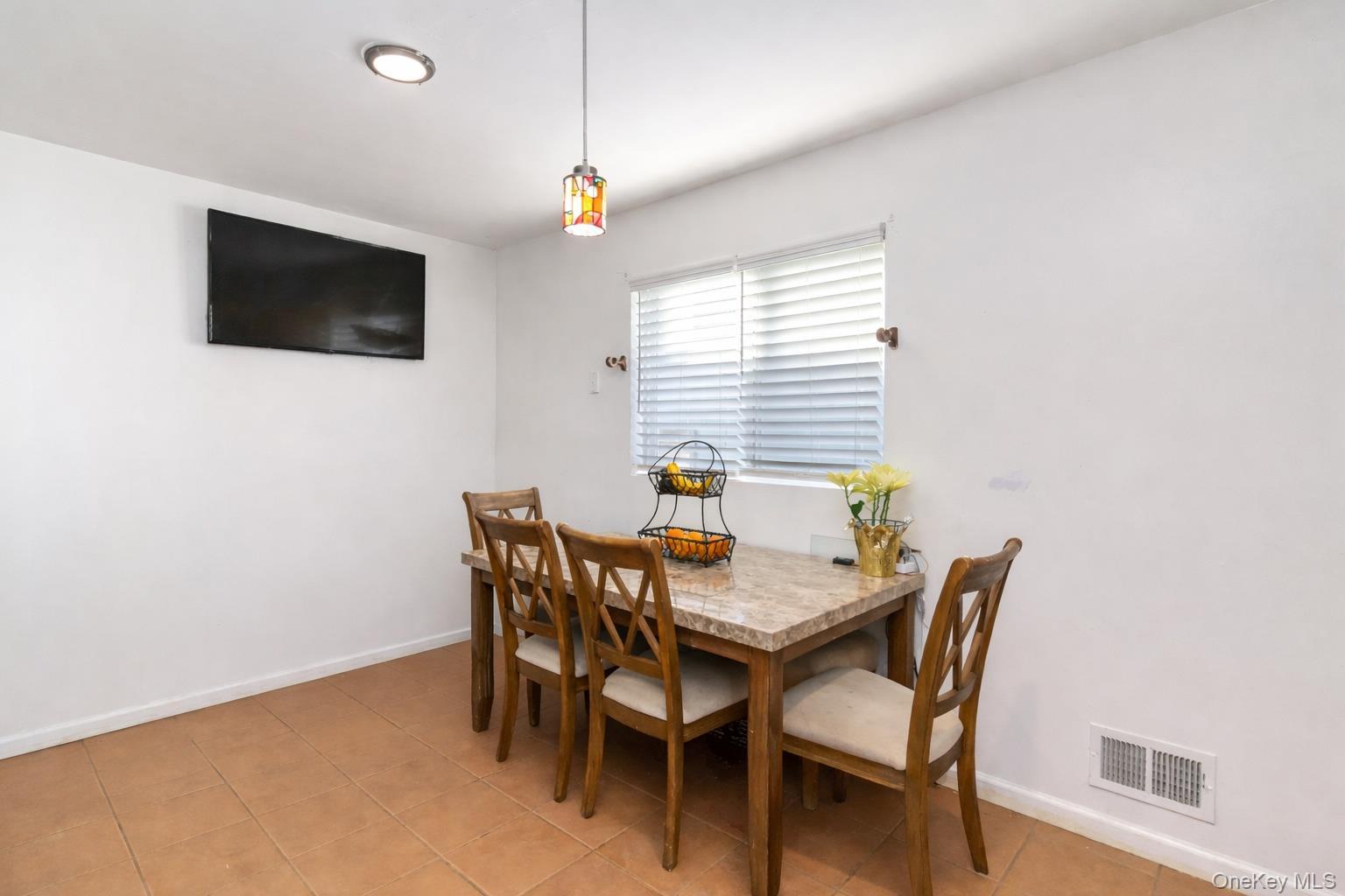 Single Family South  Staten Island, NY 10310, MLS-955250-10