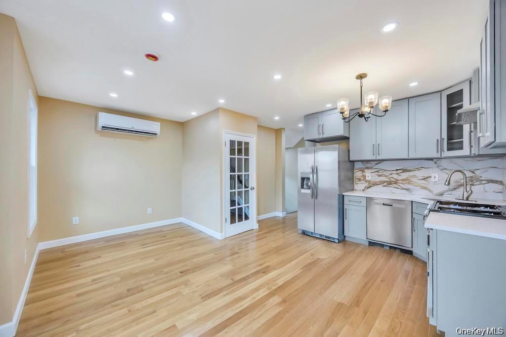 Single Family 135th  Queens, NY 11419, MLS-955259-7