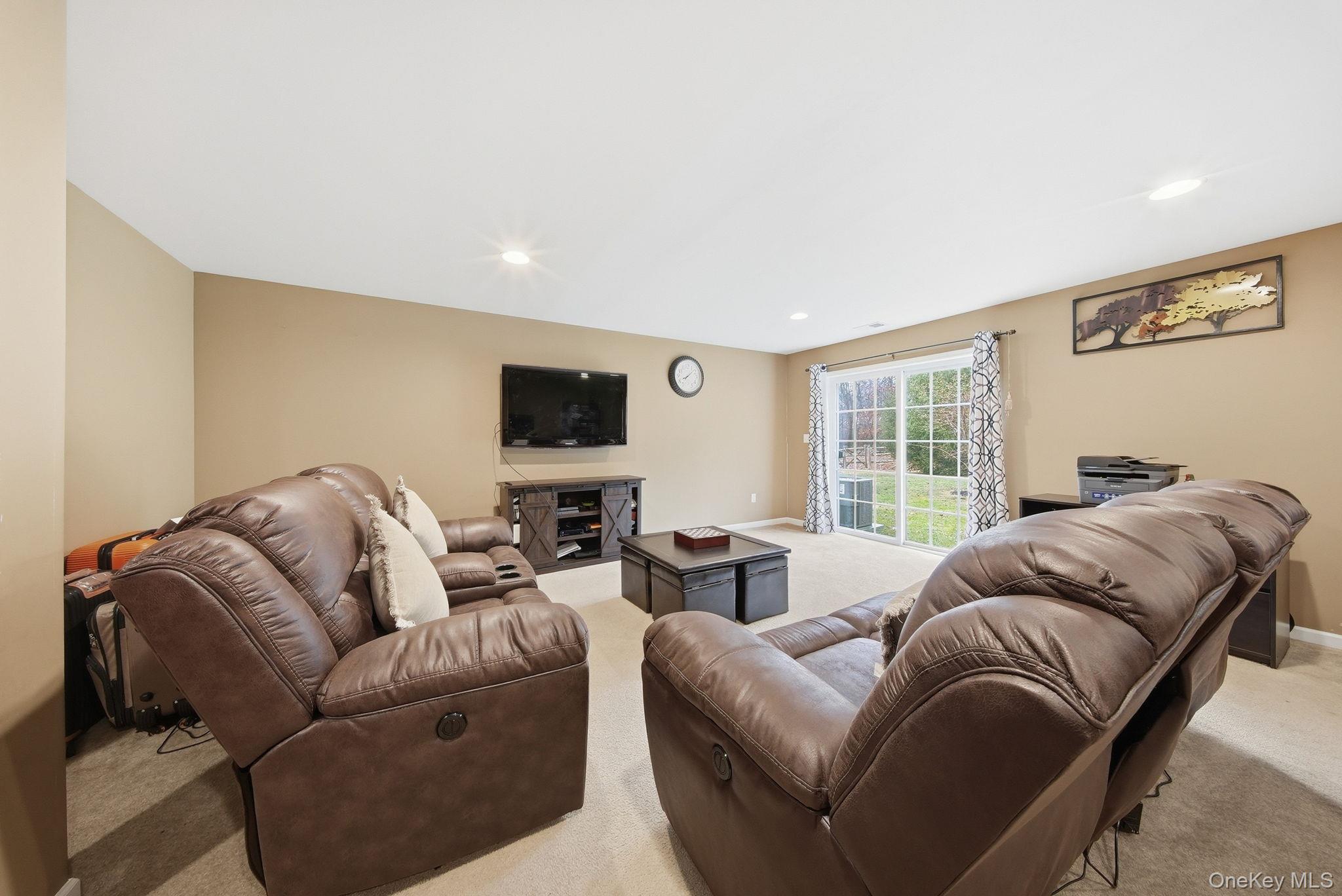 Single Family Woodside Knolls  Orange County, NY 10940, MLS-955278-28