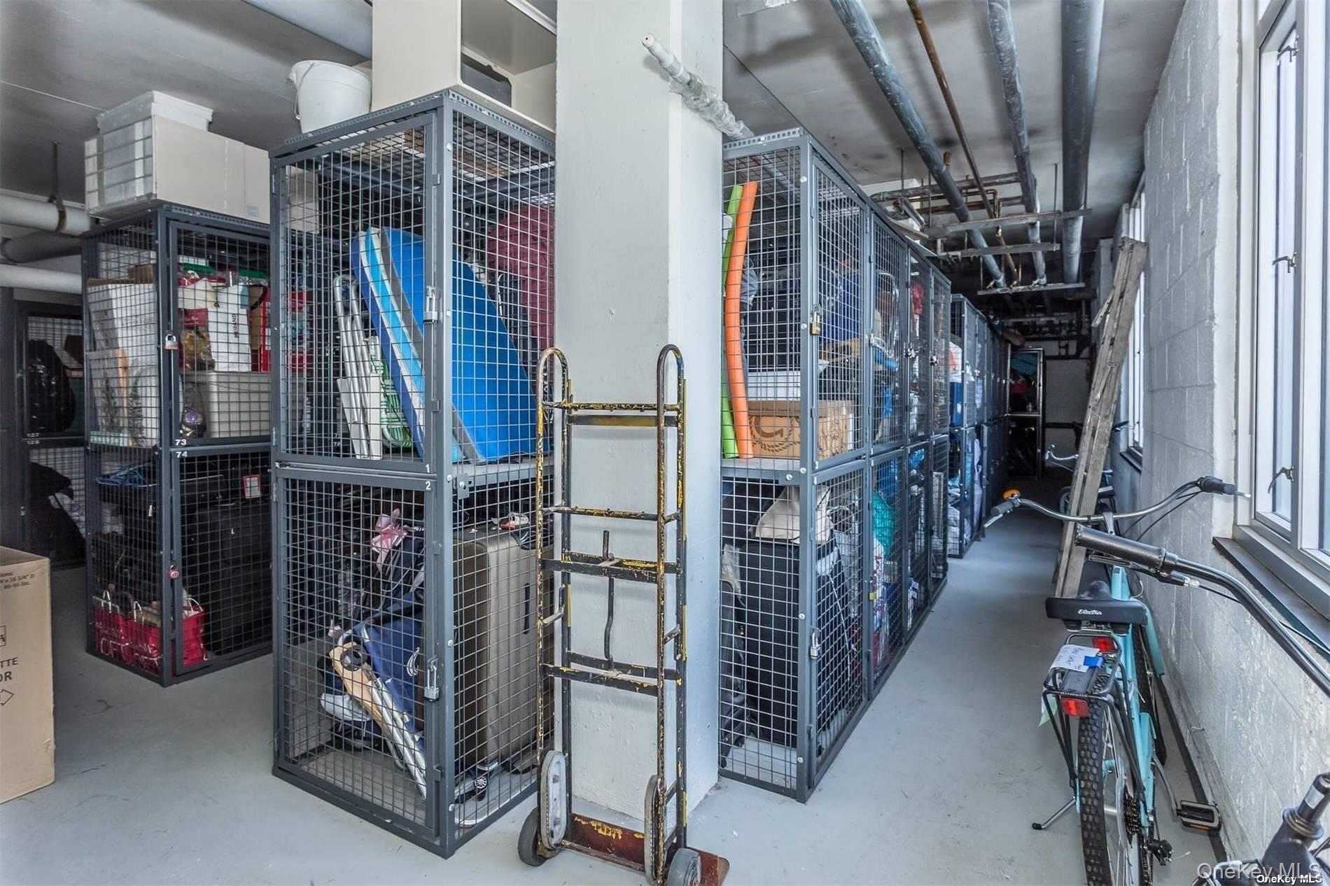 Coop Neptune Nassau County, NY 11561, MLS-955282-16