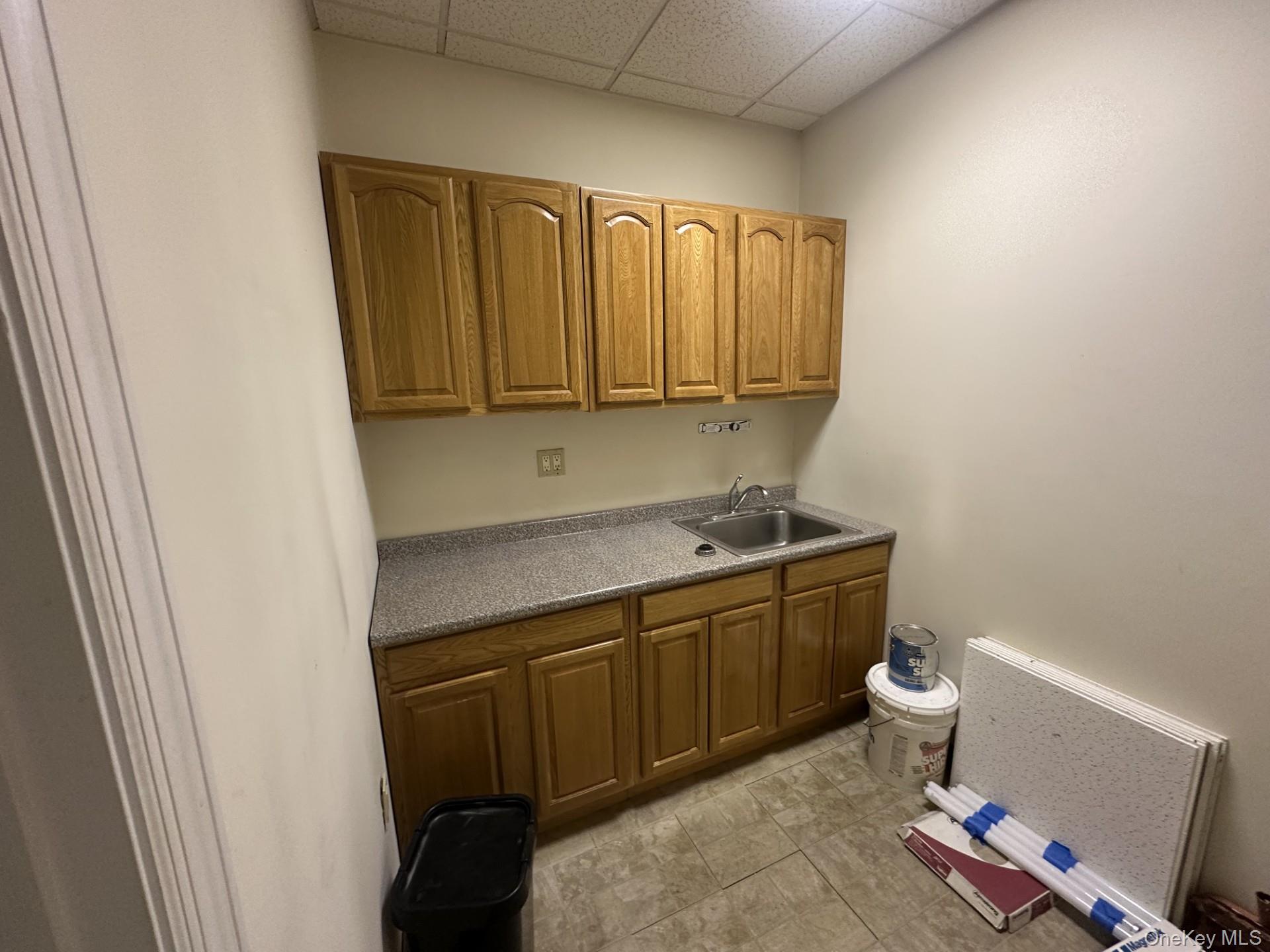 Commercial Lease 187th  Bronx, NY 10458, MLS-955295-5