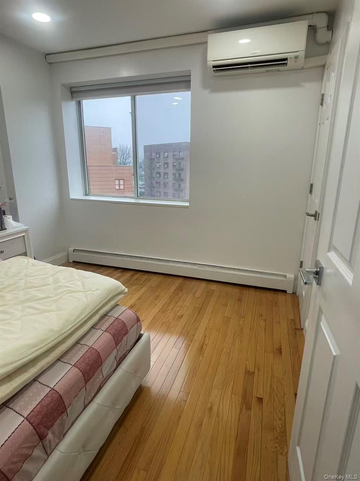 Condo 31st  Queens, NY 11354, MLS-955305-4