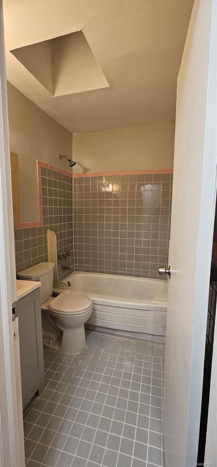 Apartment Hillside Queens, NY 11004, MLS-955309-4