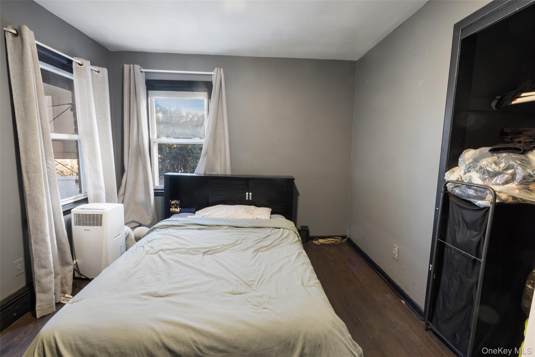 Single Family 249th  Queens, NY 11422, MLS-955342-16