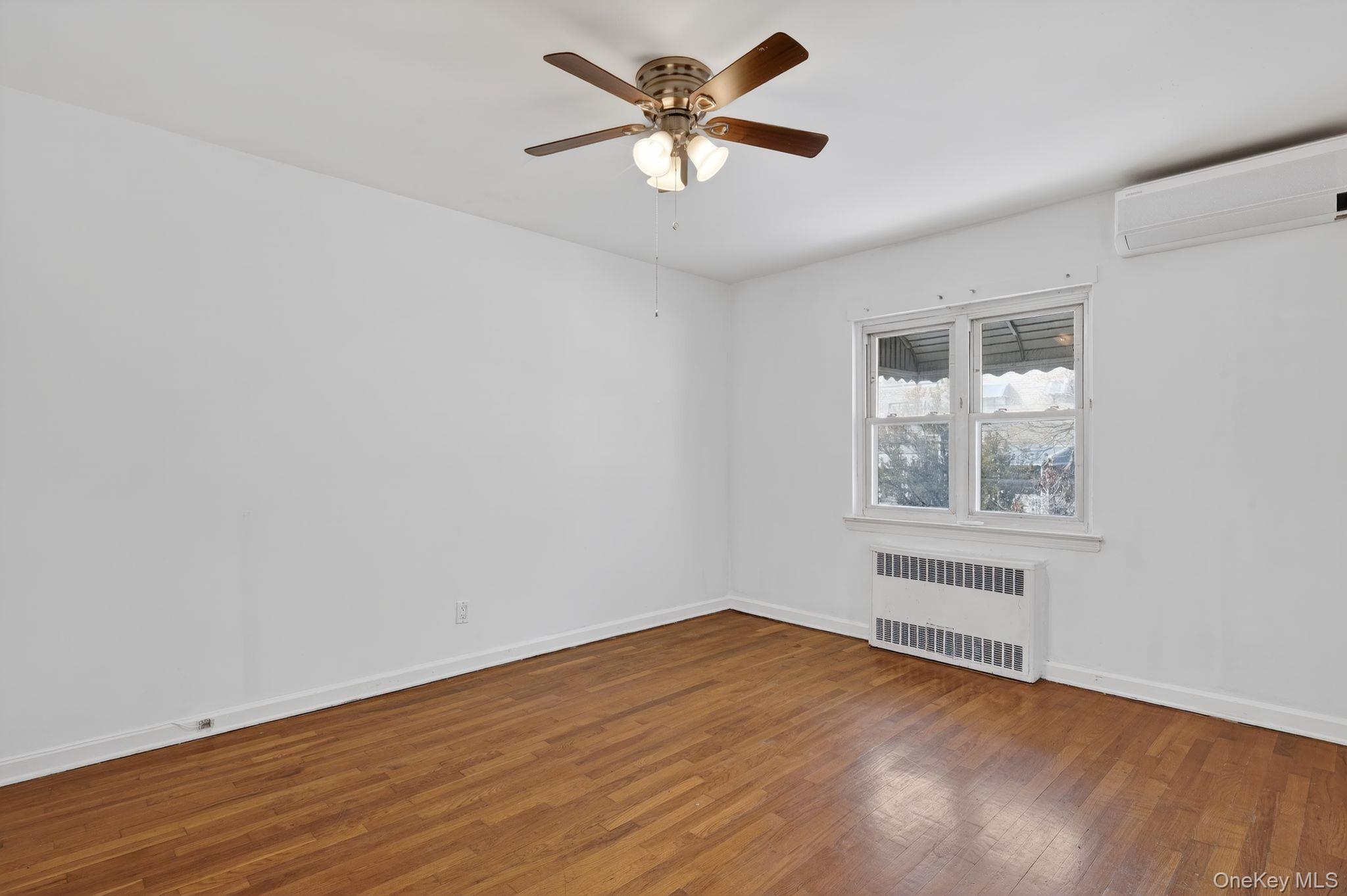 Single Family Wilder  Bronx, NY 10470, MLS-955349-13