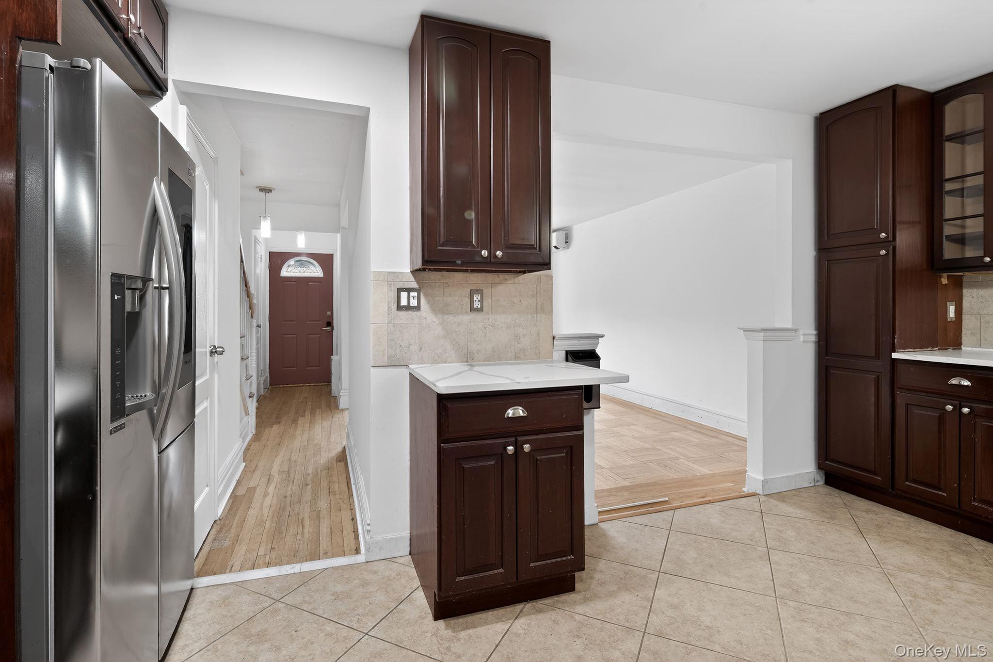 Single Family Wilder  Bronx, NY 10470, MLS-955349-3