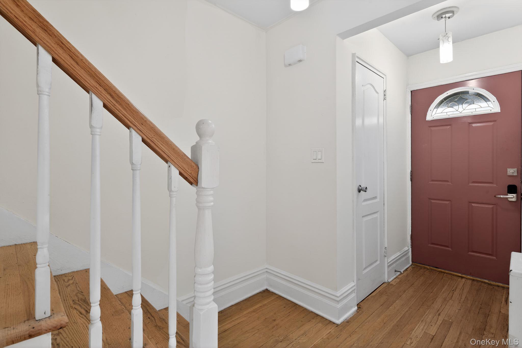 Single Family Wilder  Bronx, NY 10470, MLS-955349-4