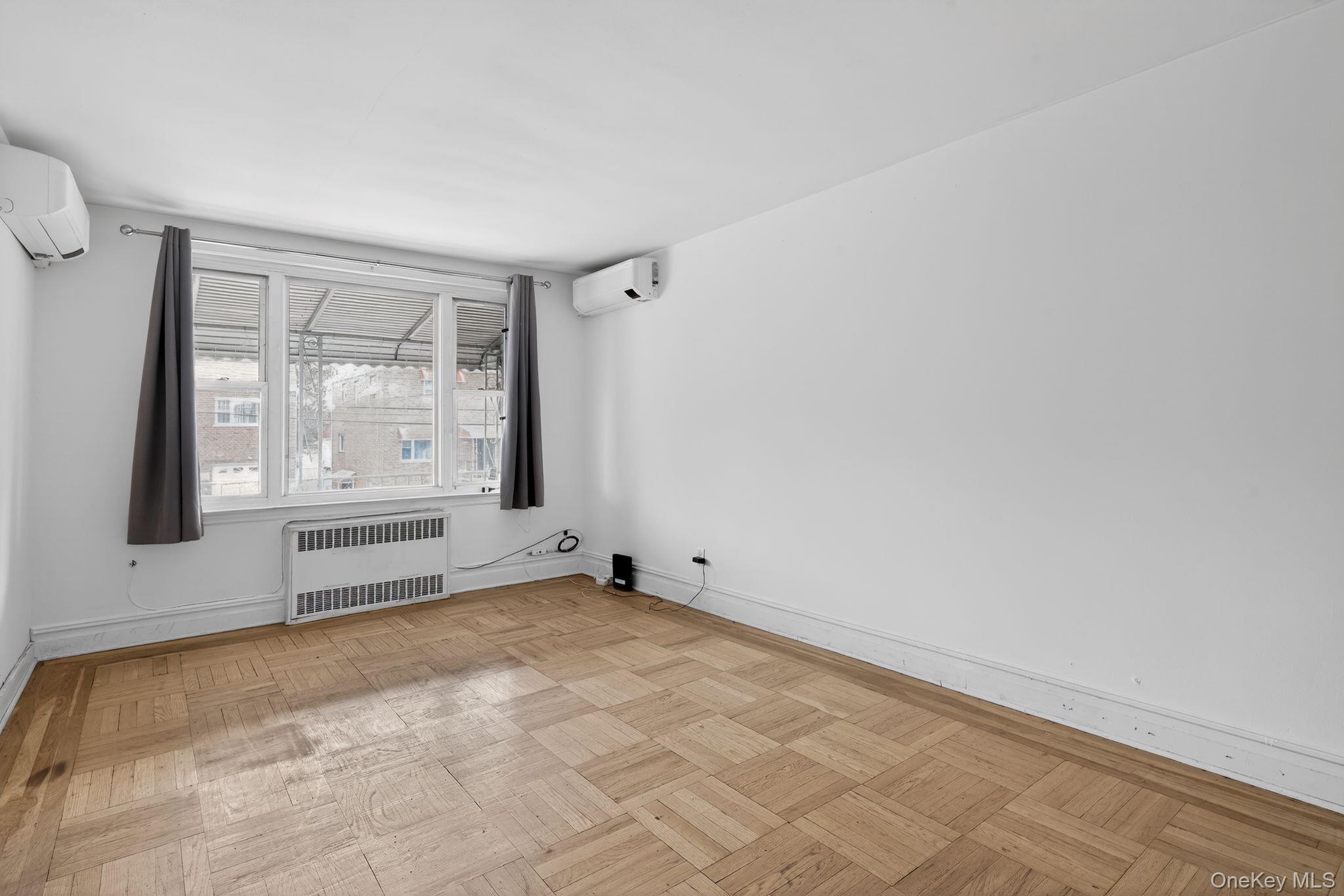 Single Family Wilder  Bronx, NY 10470, MLS-955349-6