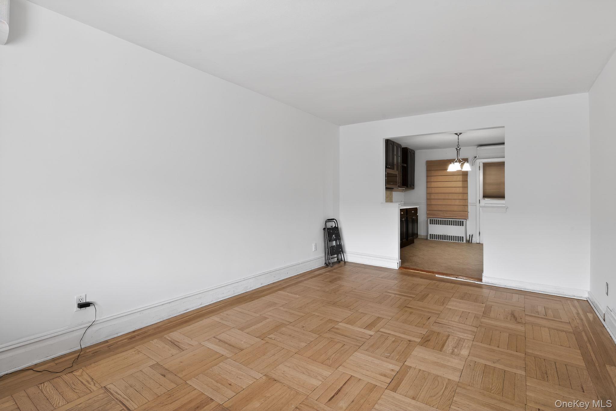 Single Family Wilder  Bronx, NY 10470, MLS-955349-7