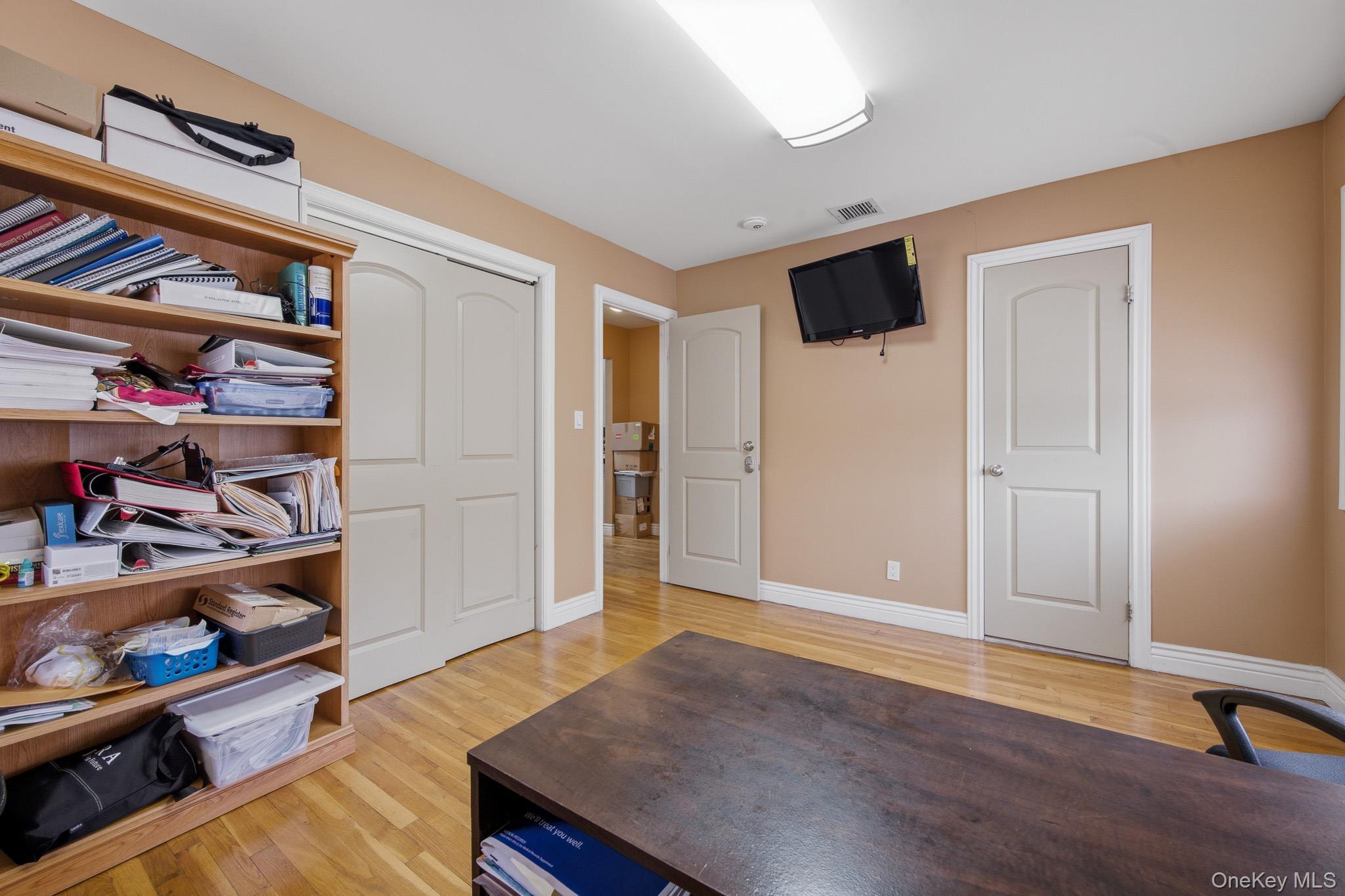 Single Family Arrowood Lane Lane Suffolk County, NY 11747, MLS-955356-28