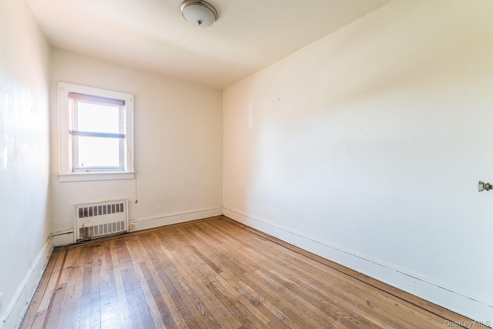 Single Family Leslie  Queens, NY 11434, MLS-955360-16