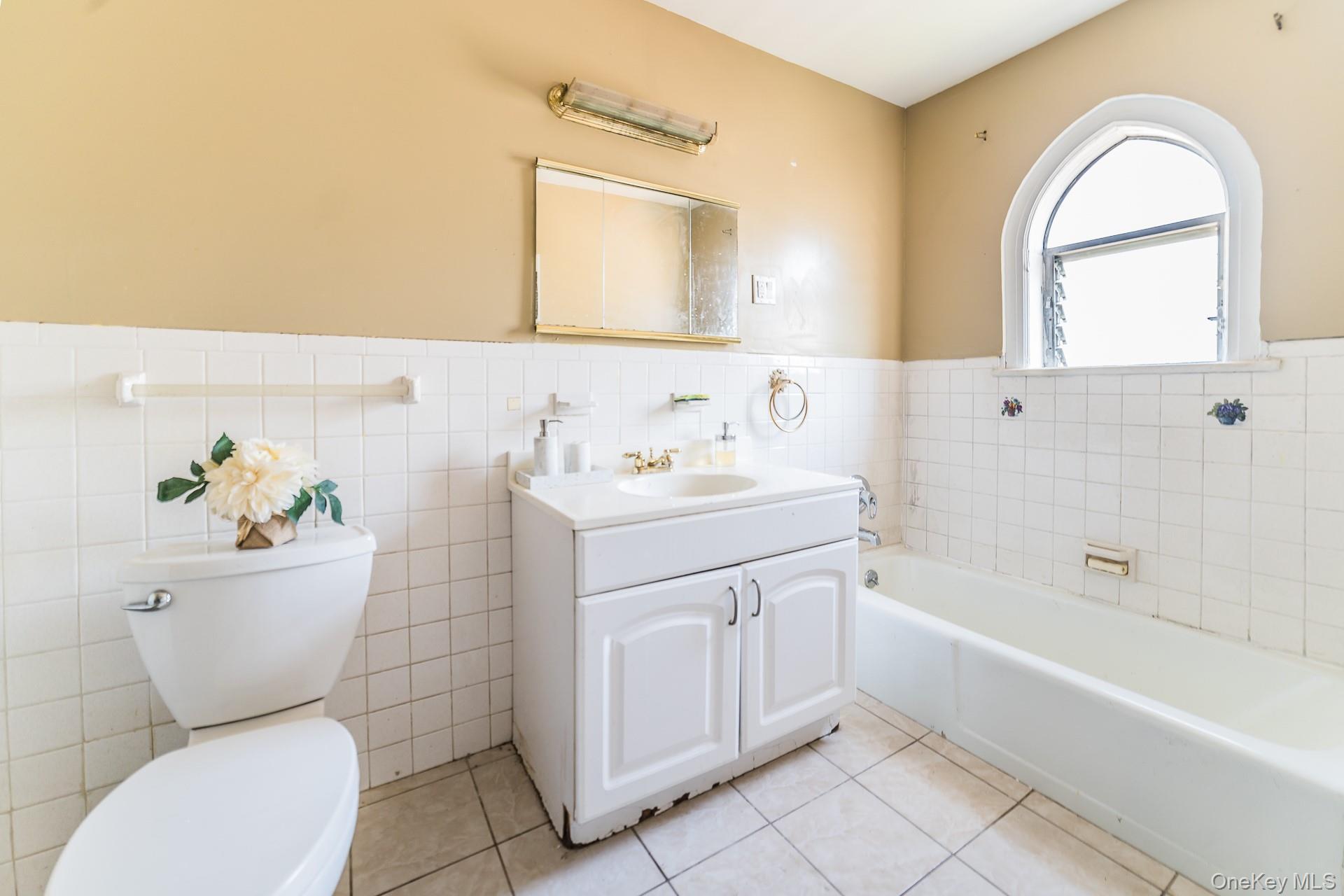 Single Family Leslie  Queens, NY 11434, MLS-955360-19