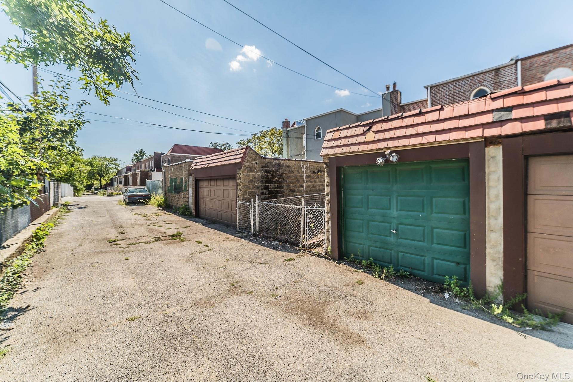 Single Family Leslie  Queens, NY 11434, MLS-955360-29