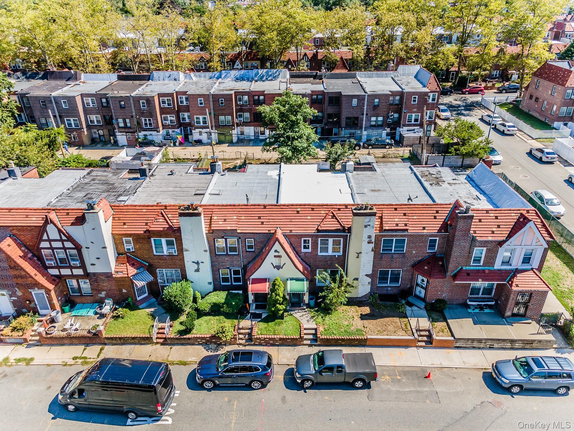 Single Family Leslie  Queens, NY 11434, MLS-955360-32