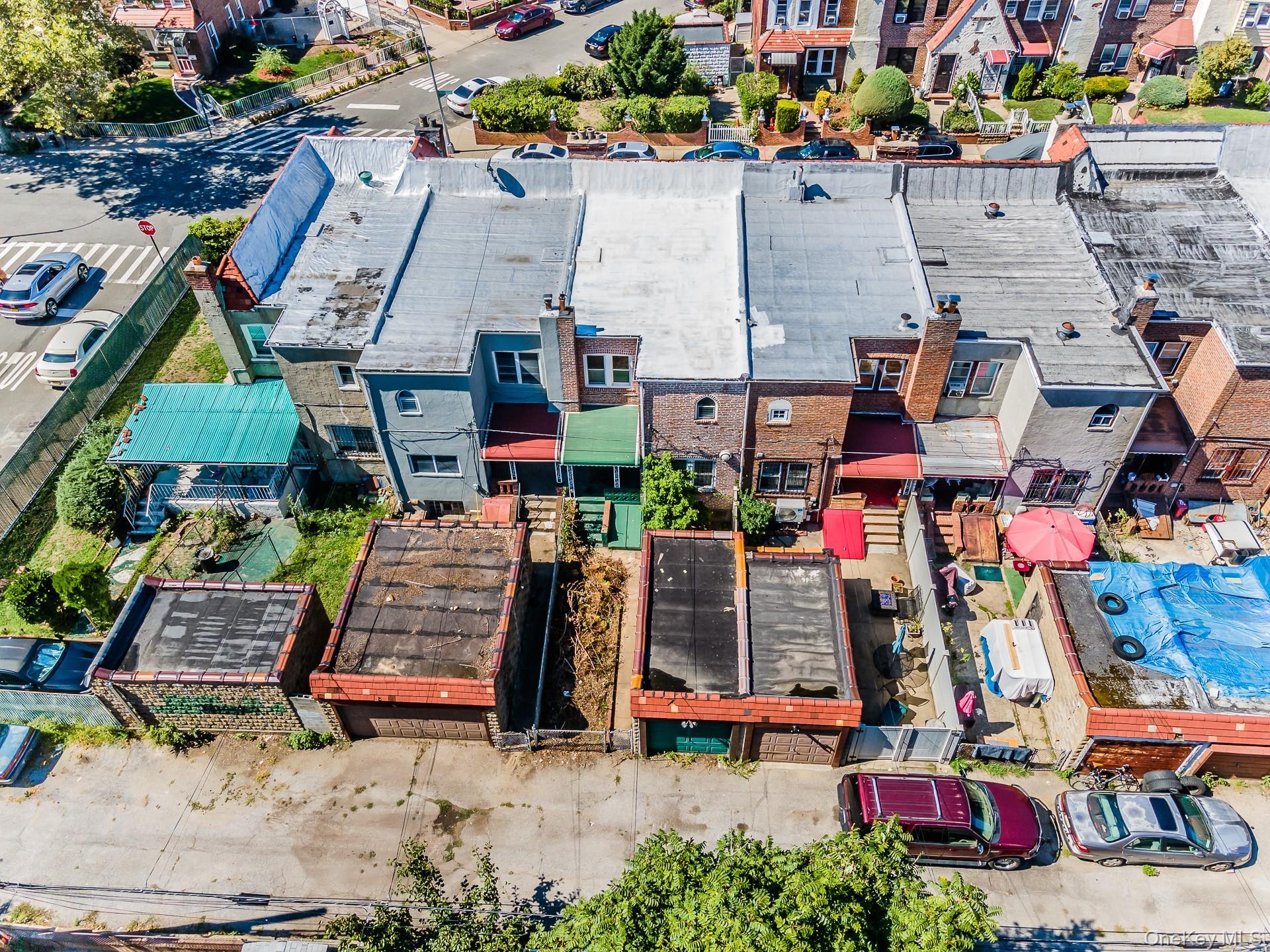 Single Family Leslie  Queens, NY 11434, MLS-955360-33