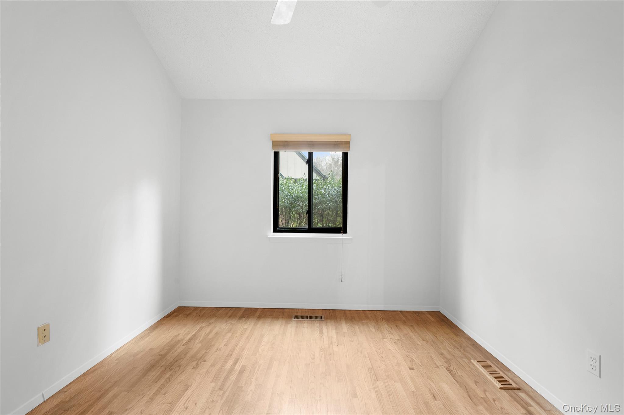 Condo Birch  Westchester County, NY 10533, MLS-955390-14