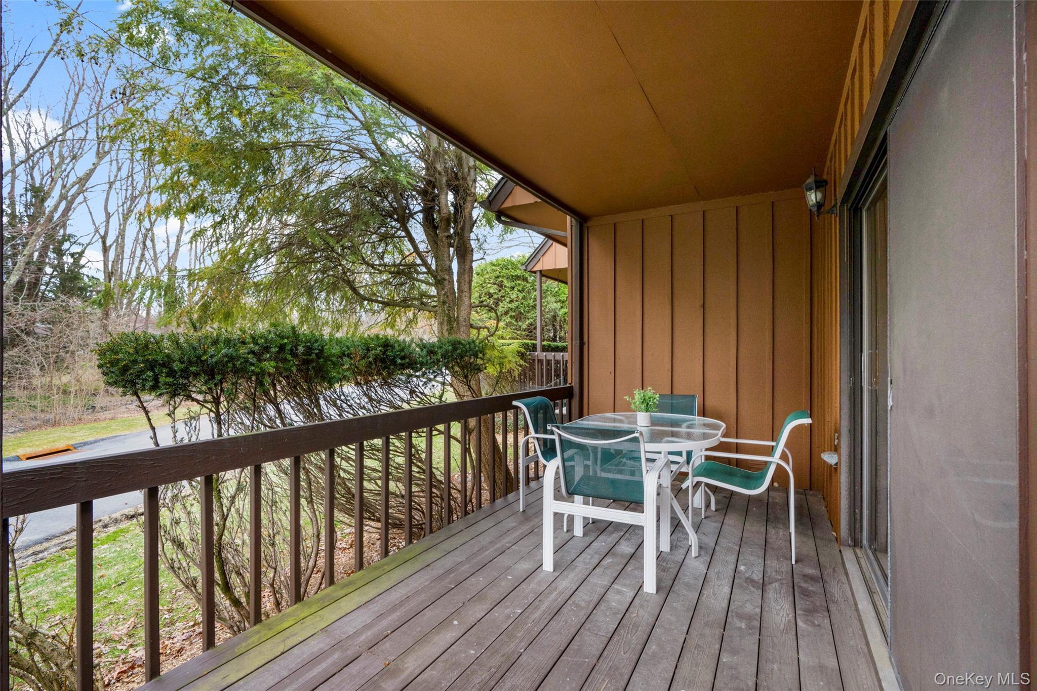 Condo Birch  Westchester County, NY 10533, MLS-955390-23