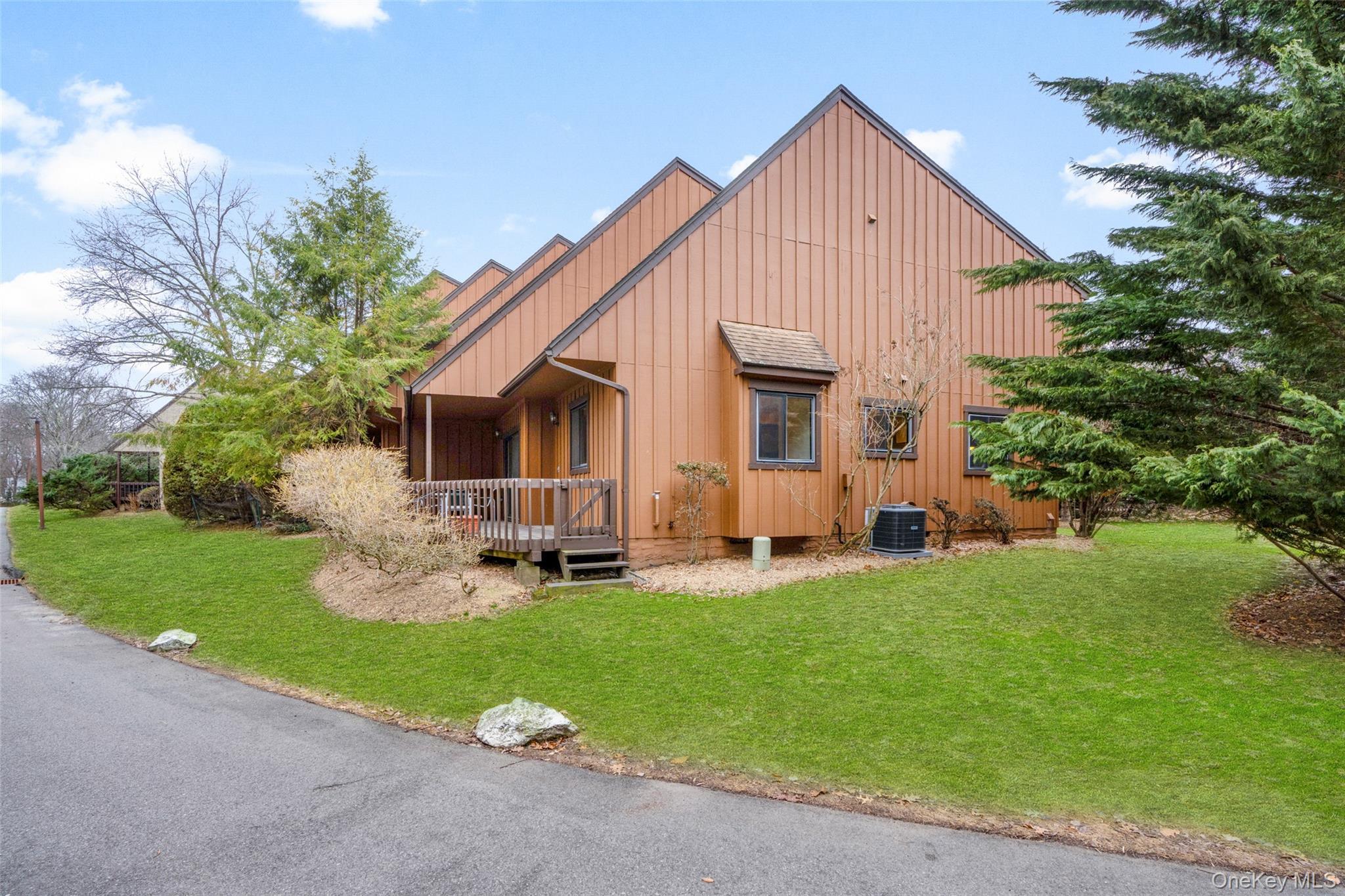 Condo Birch  Westchester County, NY 10533, MLS-955390-25