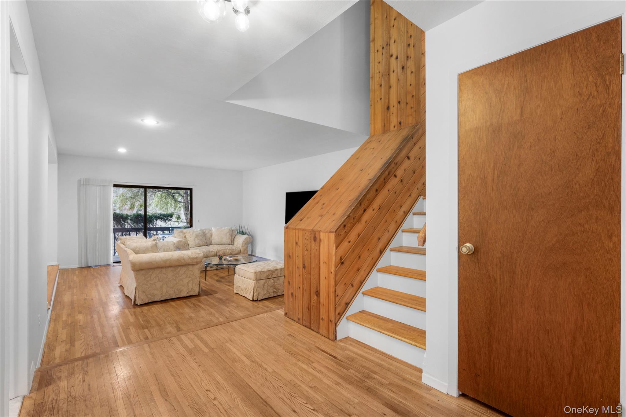 Condo Birch  Westchester County, NY 10533, MLS-955390-4