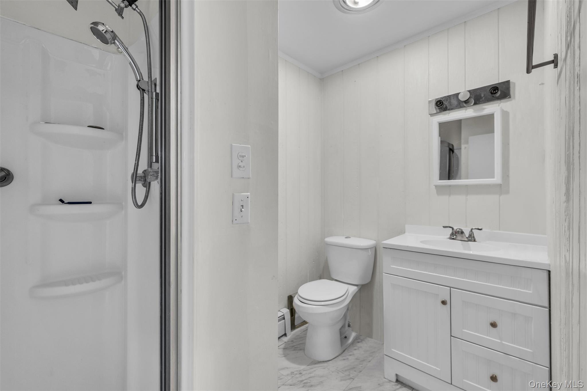 Single Family Riverside Suffolk County, NY 11951, MLS-955402-17