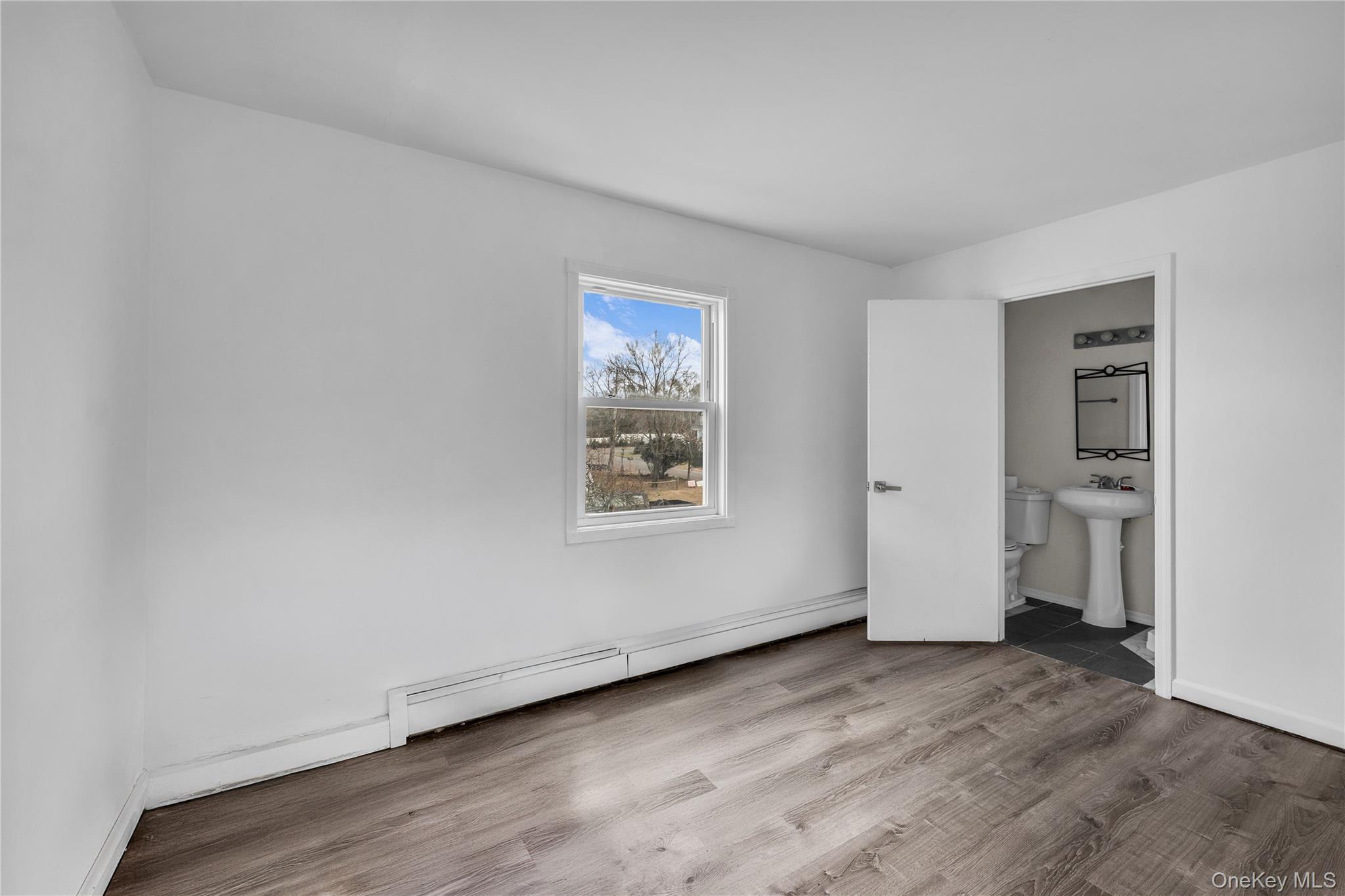 Single Family Riverside Suffolk County, NY 11951, MLS-955402-18