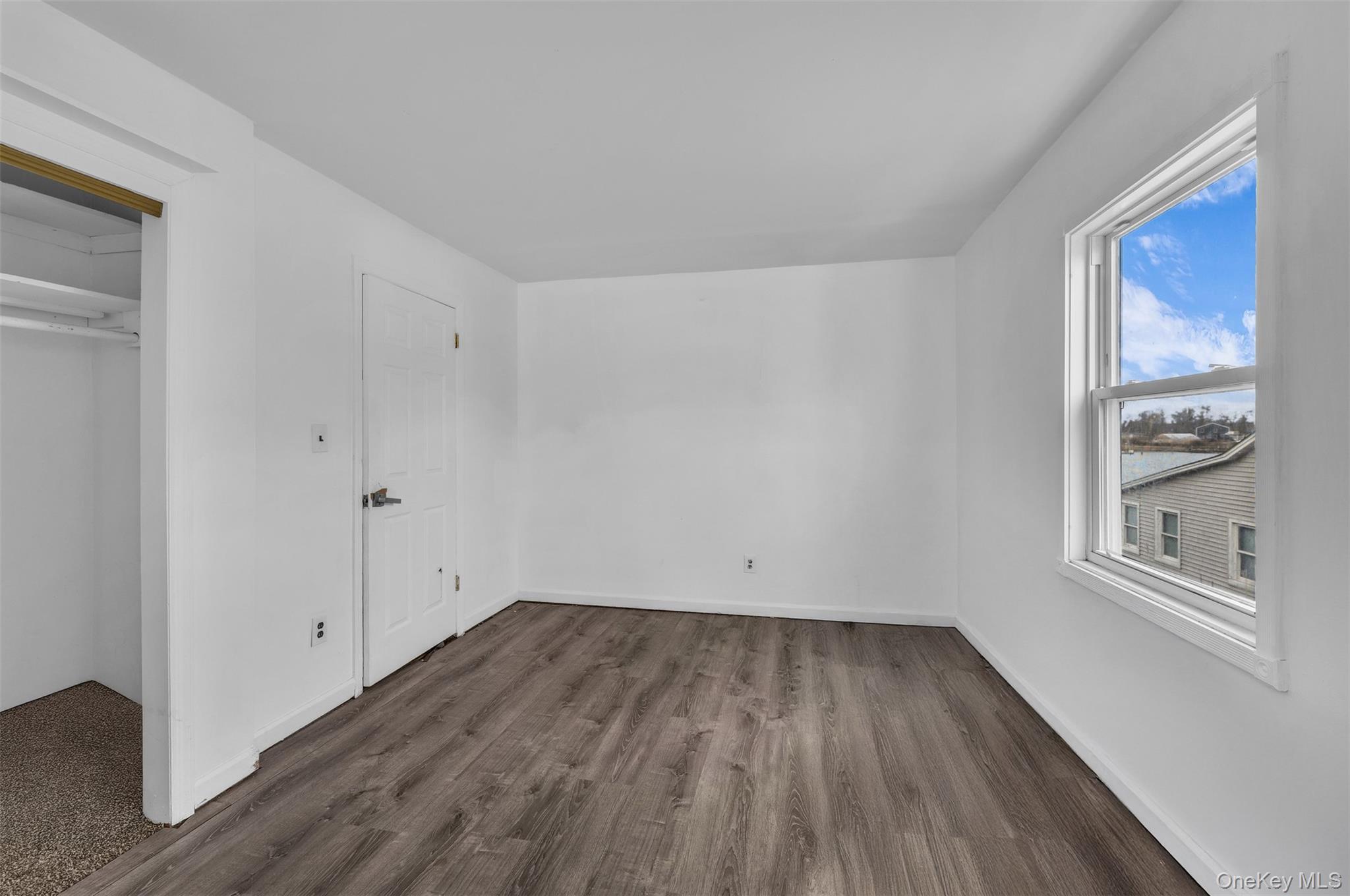 Single Family Riverside Suffolk County, NY 11951, MLS-955402-20