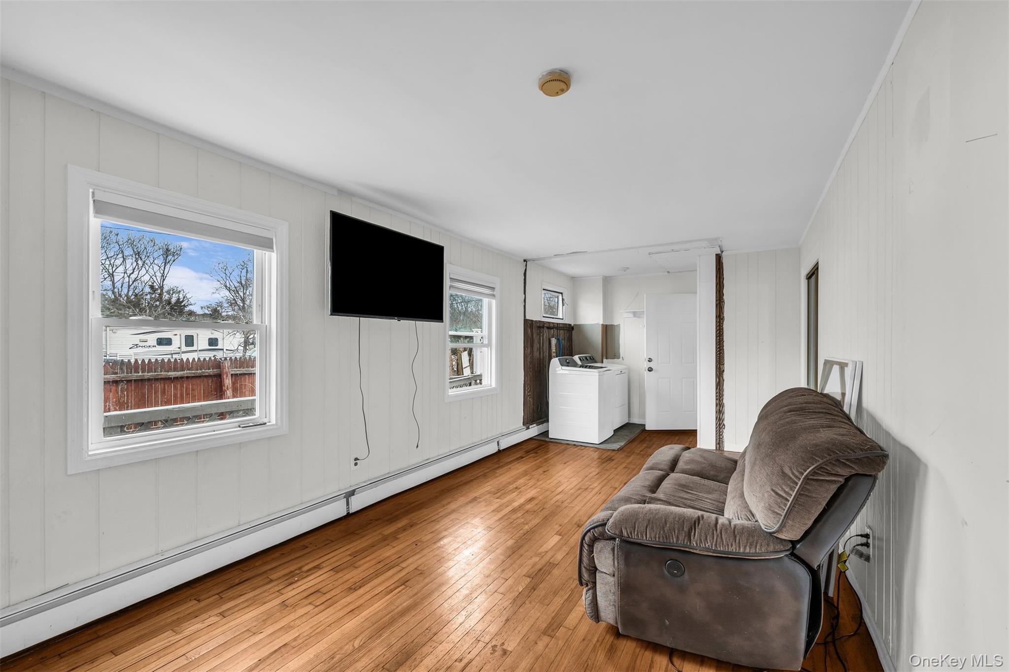 Single Family Riverside Suffolk County, NY 11951, MLS-955402-21