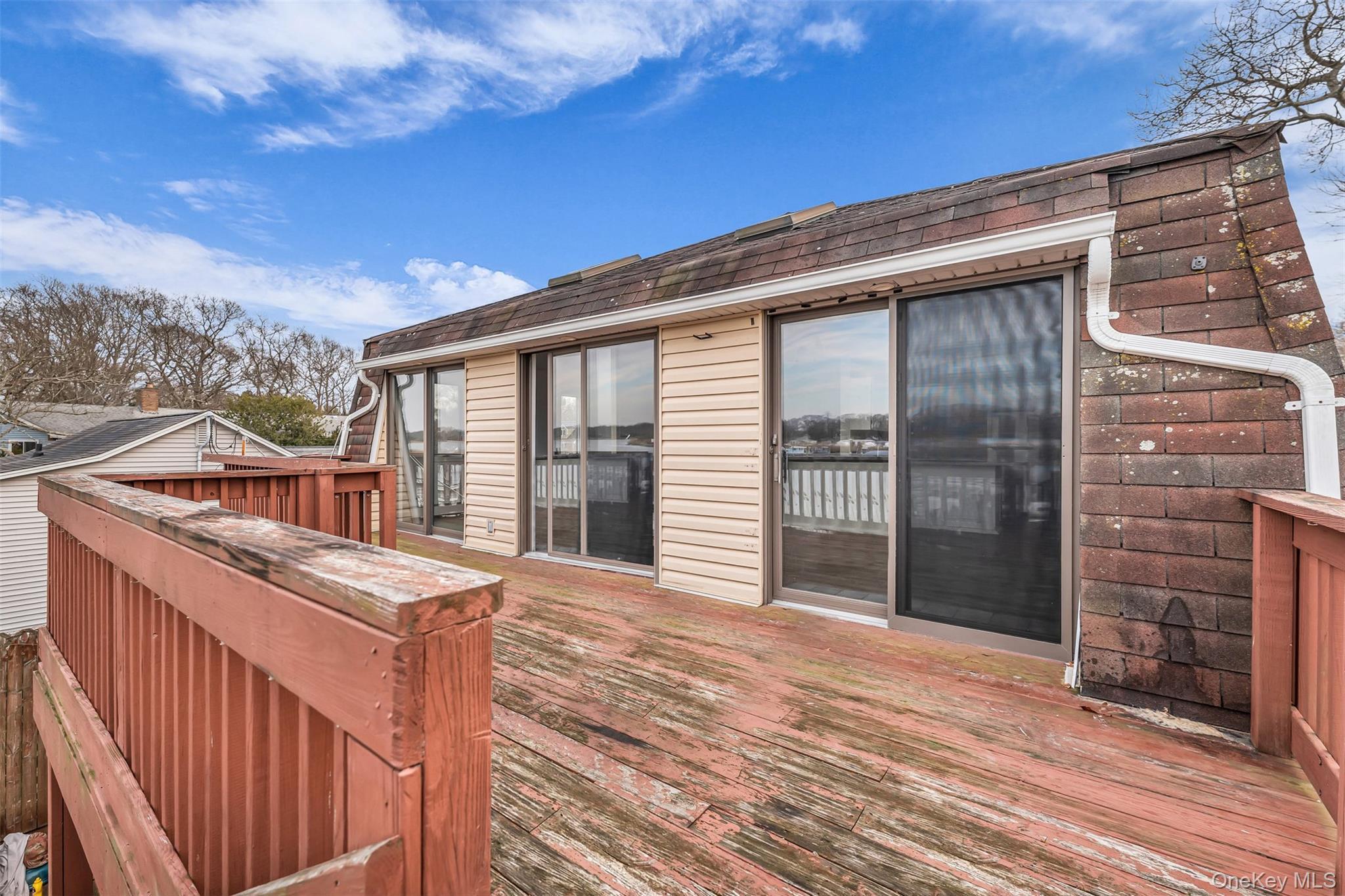 Single Family Riverside Suffolk County, NY 11951, MLS-955402-26