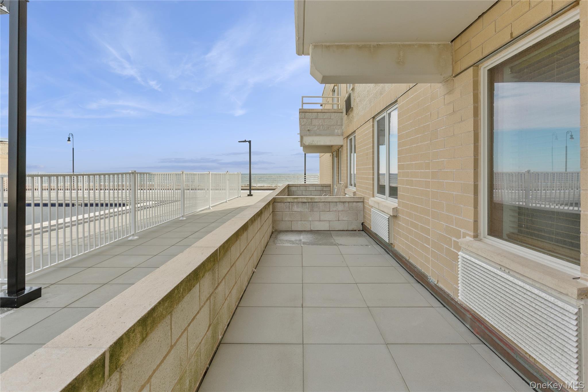 Condo Broadway Nassau County, NY 11561, MLS-955410-18